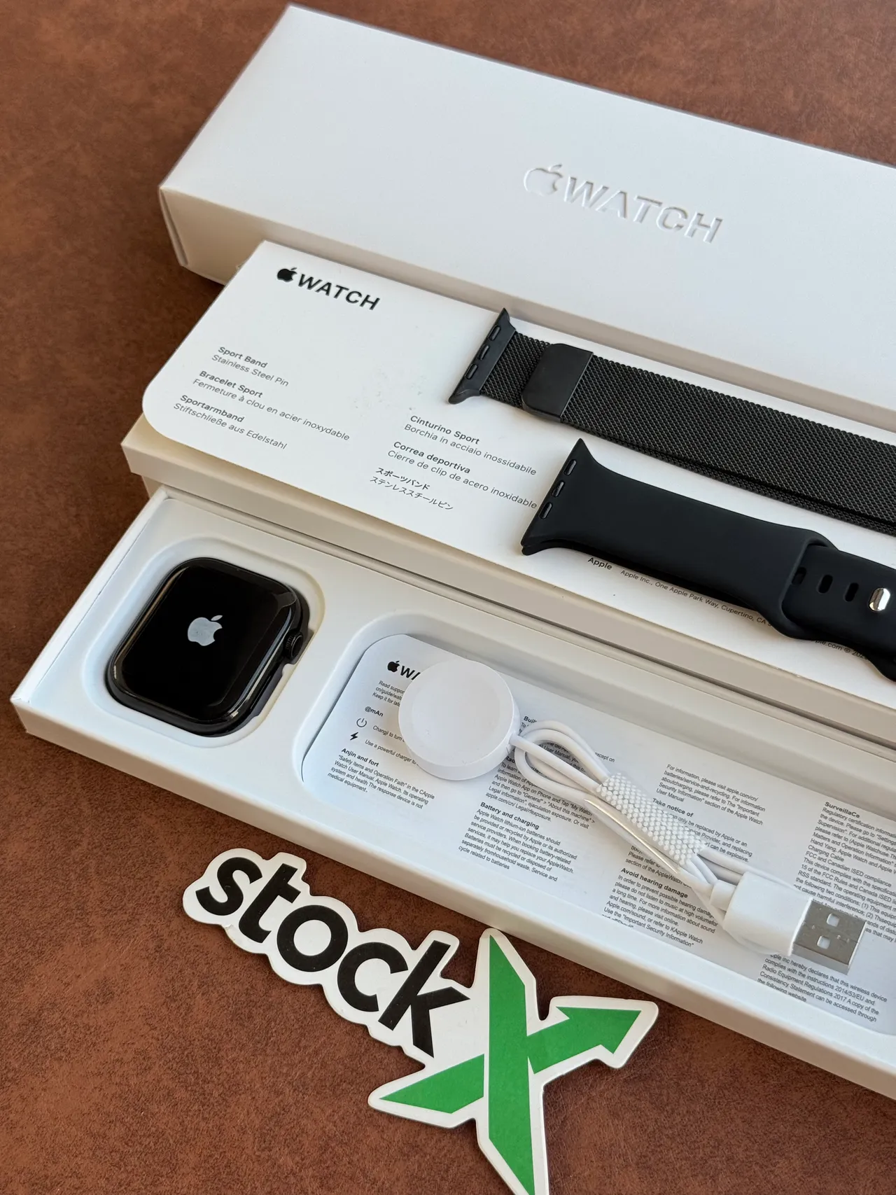 Apple Black Flat-Edged Rectangular Case Silicone Sport Band Sports Watch