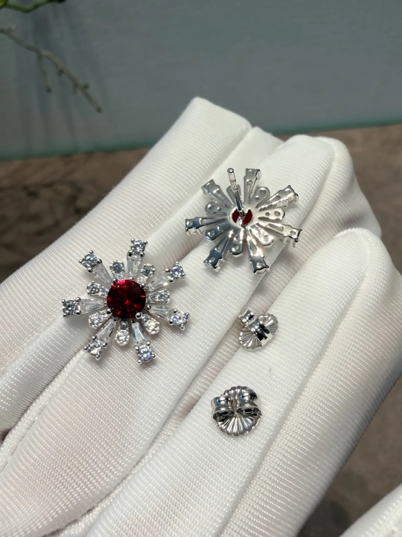 Snowflake-Style Red Gemstone and Diamond Brooch