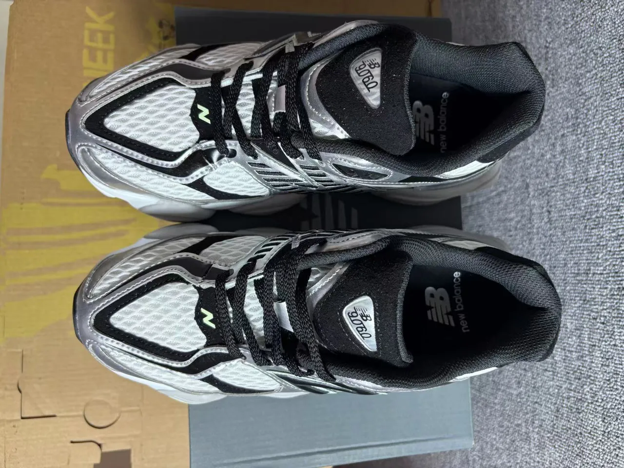 New Balance Silver Black Layered Midsole Metallic Mesh Upper Chunky Sneakers