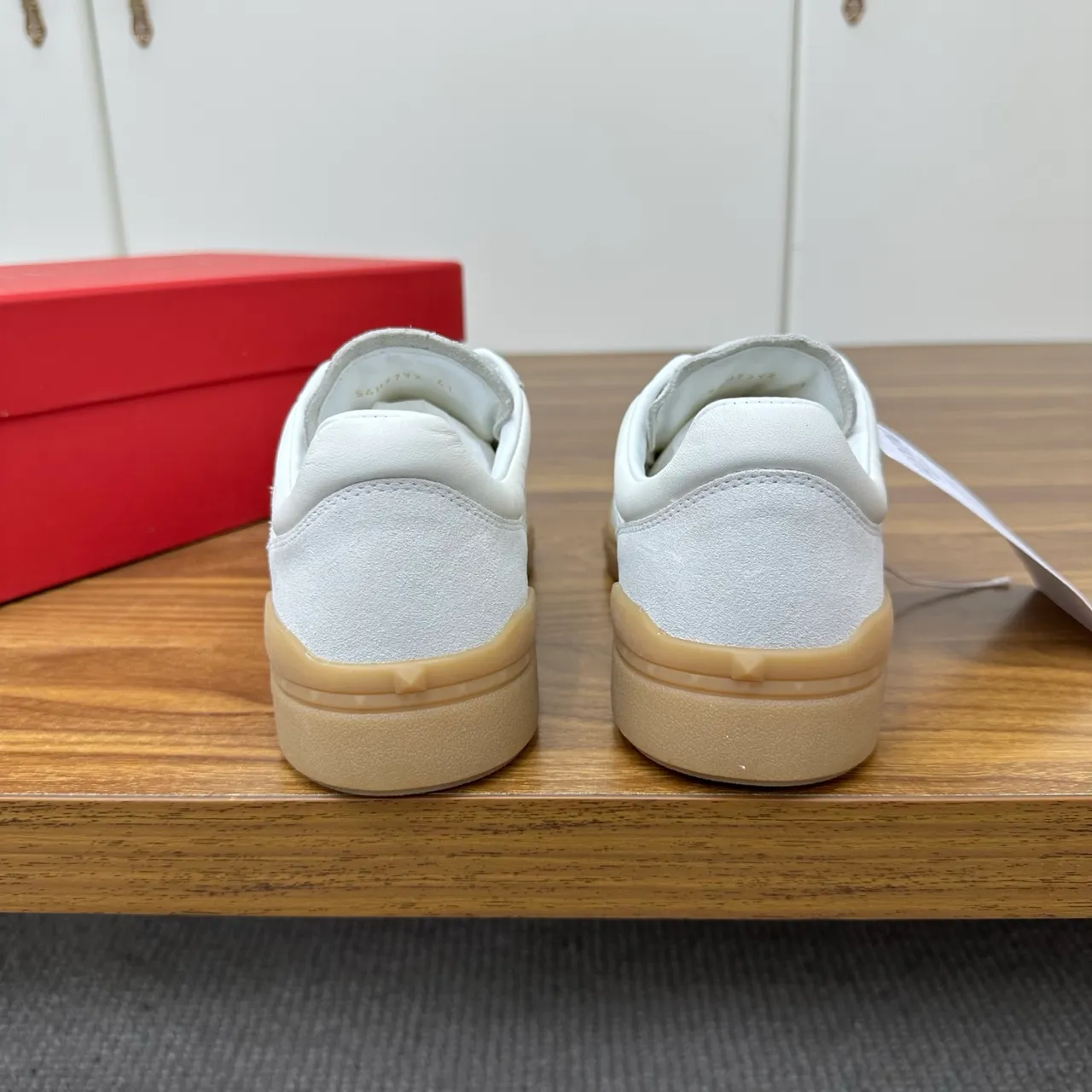 Valentino Beige White Suede And Leather Panelled Side Stripe Branding Sneakers