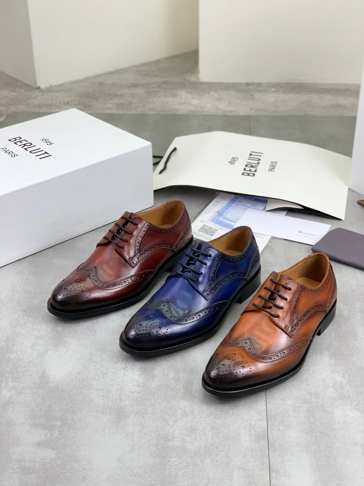 BERLUTI Blue Black Polished Leather Full Wingtip Brogue