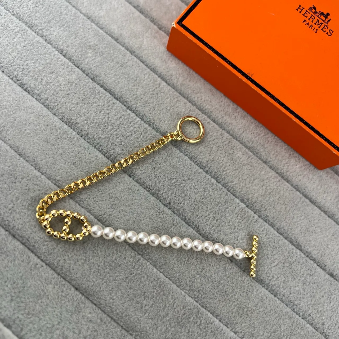 Hermès White Gold Pearl Strand Cable Chain Extension Bracelet