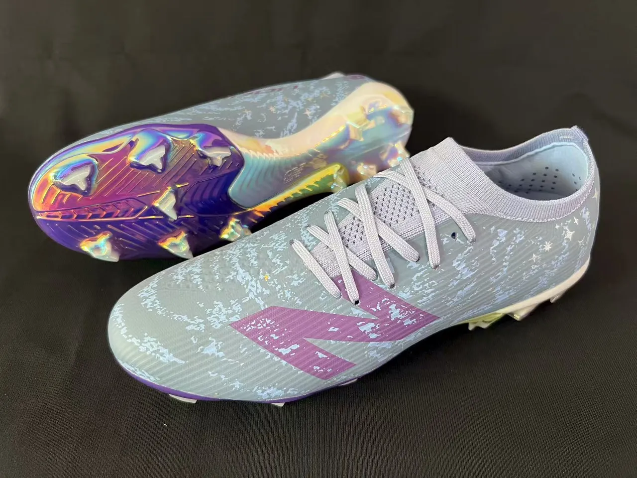 New Balance Gray Purple Low-Cut Knit Upper Asymmetric Lacing Firm-Ground Soccer Shoes