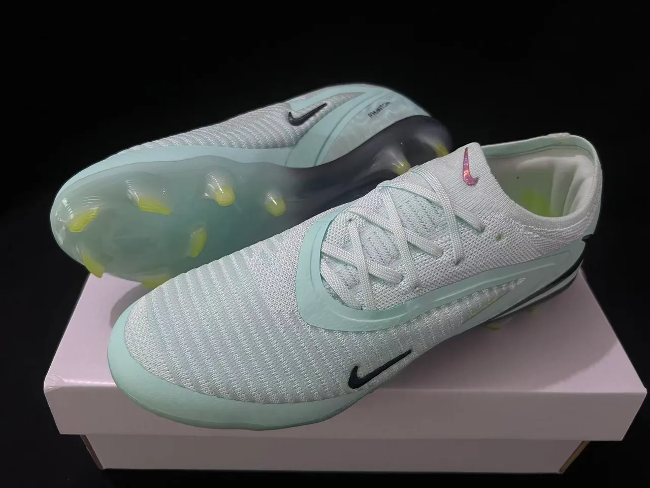 Nike Phantom GT Blue Yellow Knit Upper Translucent Sole Firm-Ground Soccer Shoes