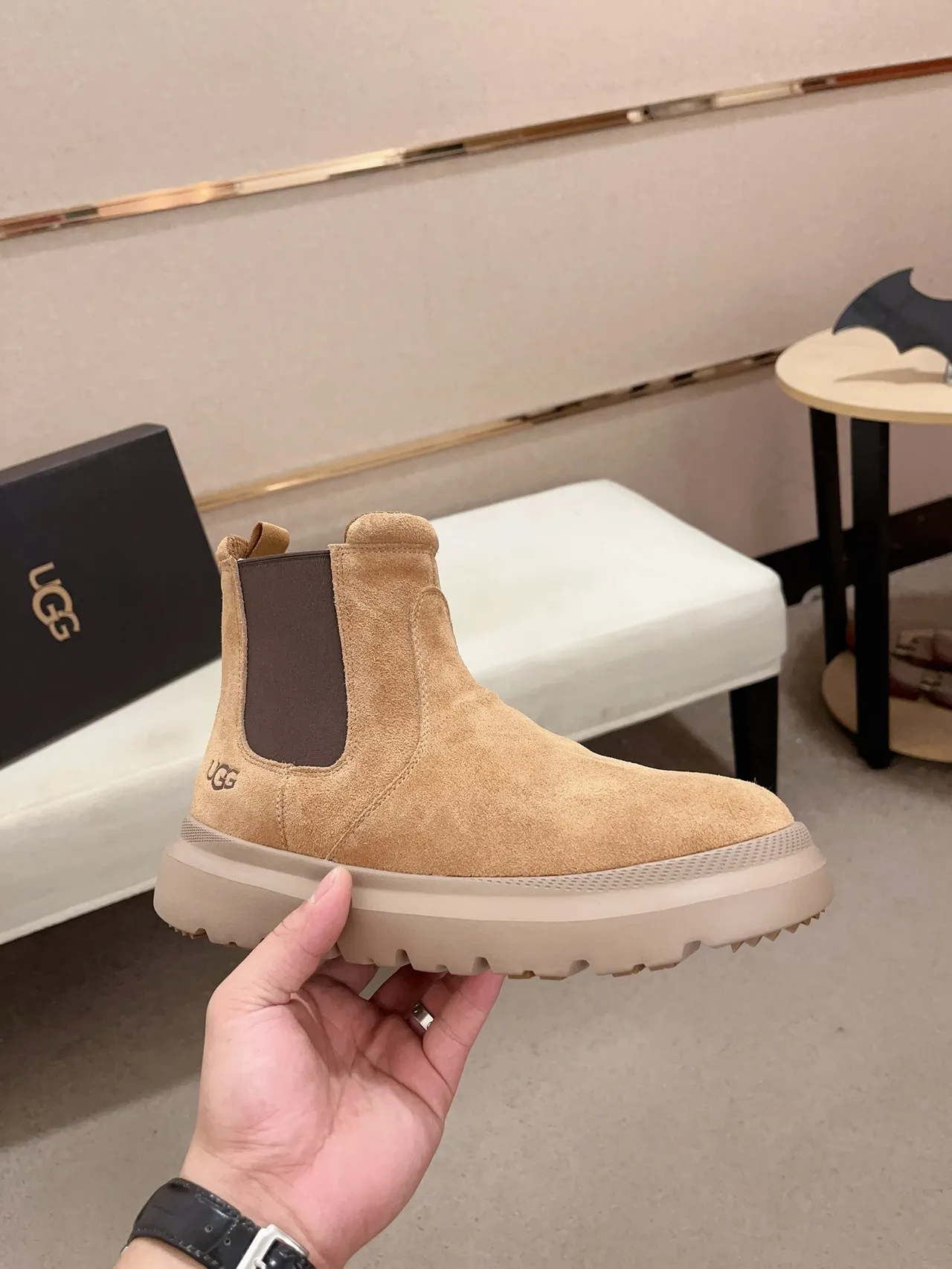 UGG Chelsea Boot Beige Brown Suede Upper Elastic Side Gussets Chelsea Boots