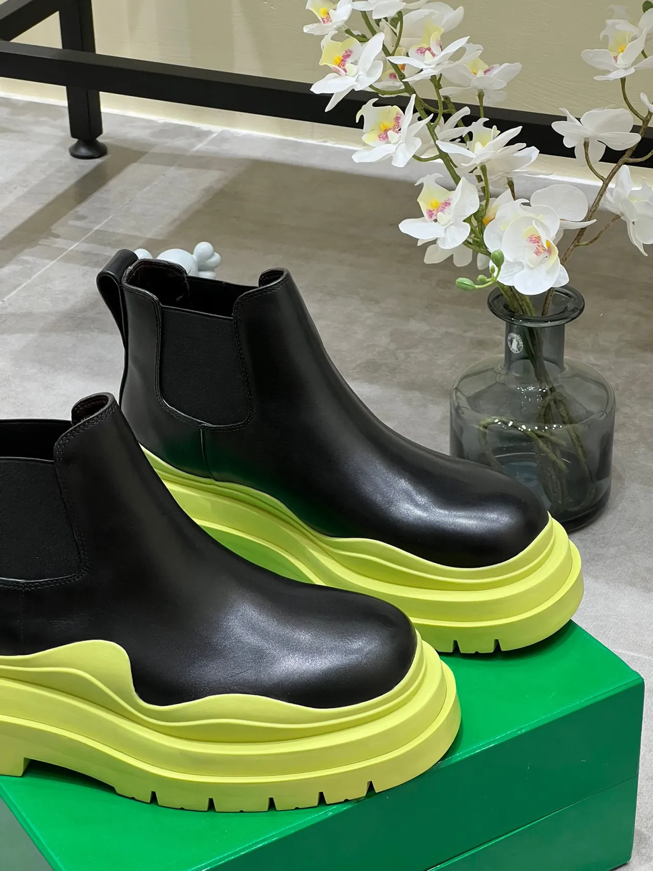 Bottega Veneta Le Cagole Black and Lime Yellow Chelsea Boots