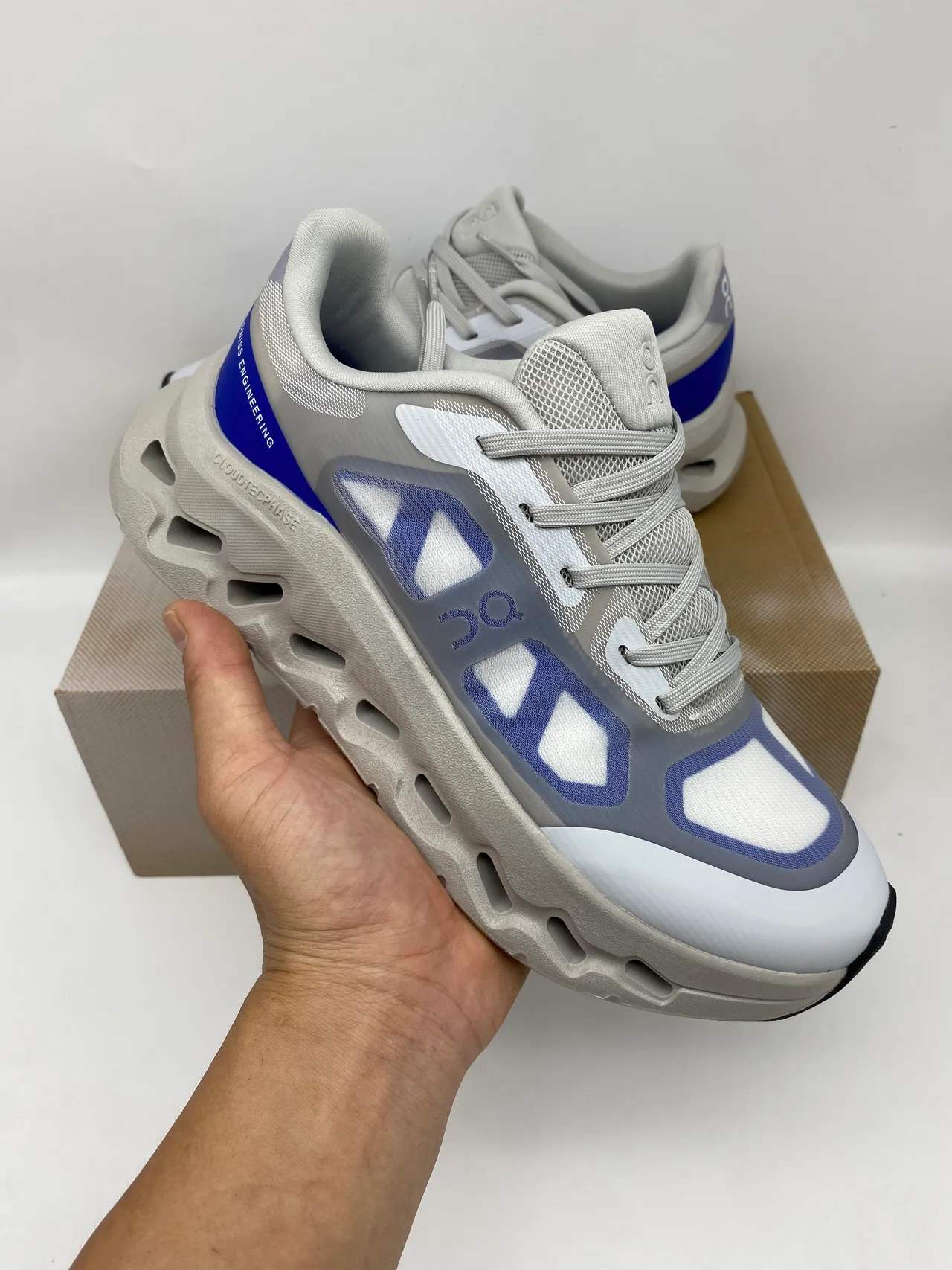 On Beige Gray Sculpted Open-Cell Midsole Mesh And Synthetic Overlay Upper Running Shoes