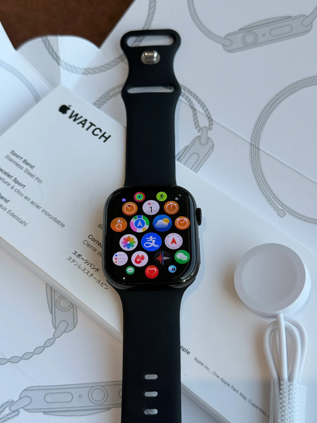 Apple Black Flat-Edged Rectangular Case Silicone Sport Band Sports Watch