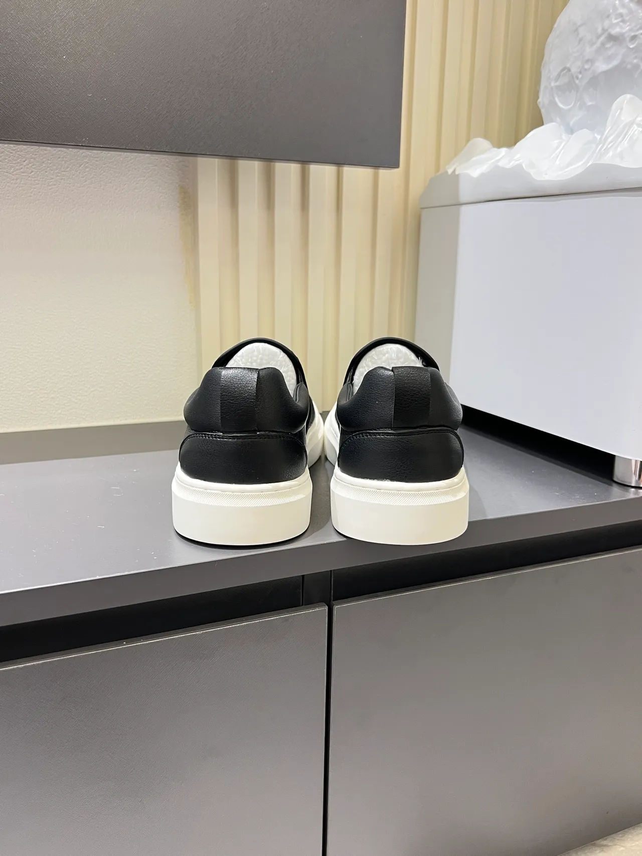 Bottega Veneta Cassette Black Intrecciato Slip-On Lifestyle Sneakers