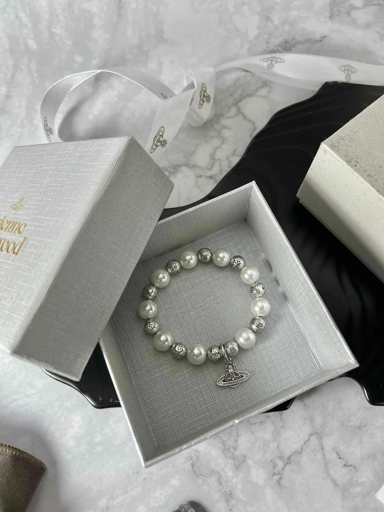 Vivienne Westwood Orb Bracelet White Pearl and Silver-Tone Bead Bracelet