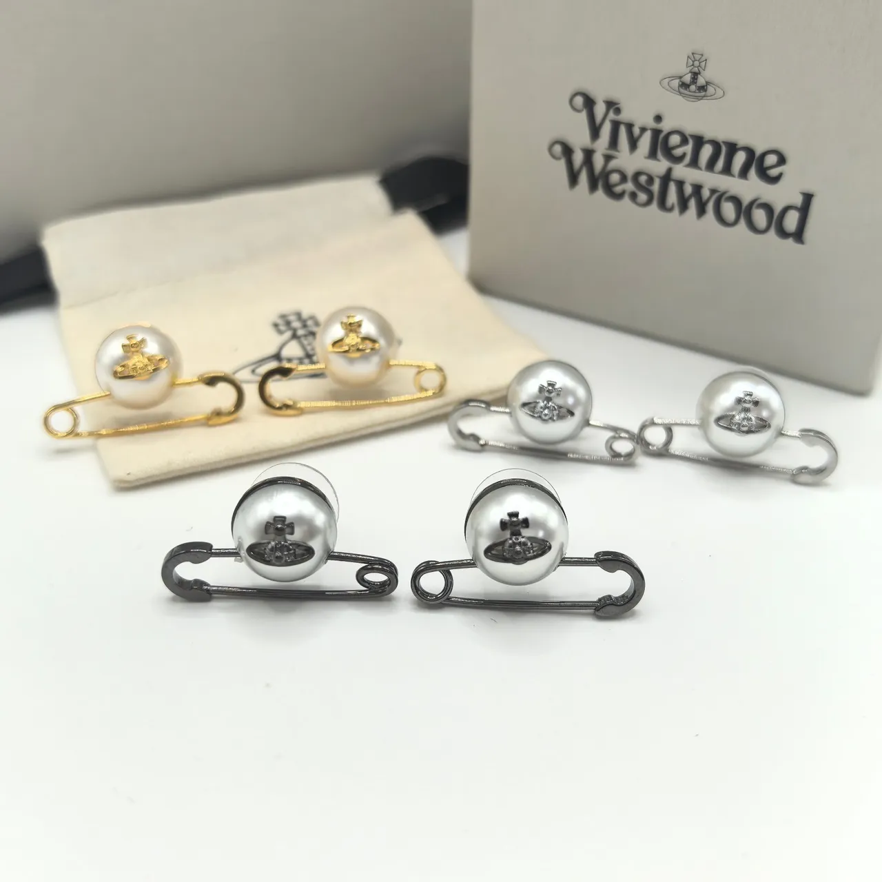 Vivienne Westwood Pearl Orb Brooch Silver Gold Safety-Pin Silhouette Sphere Brooch