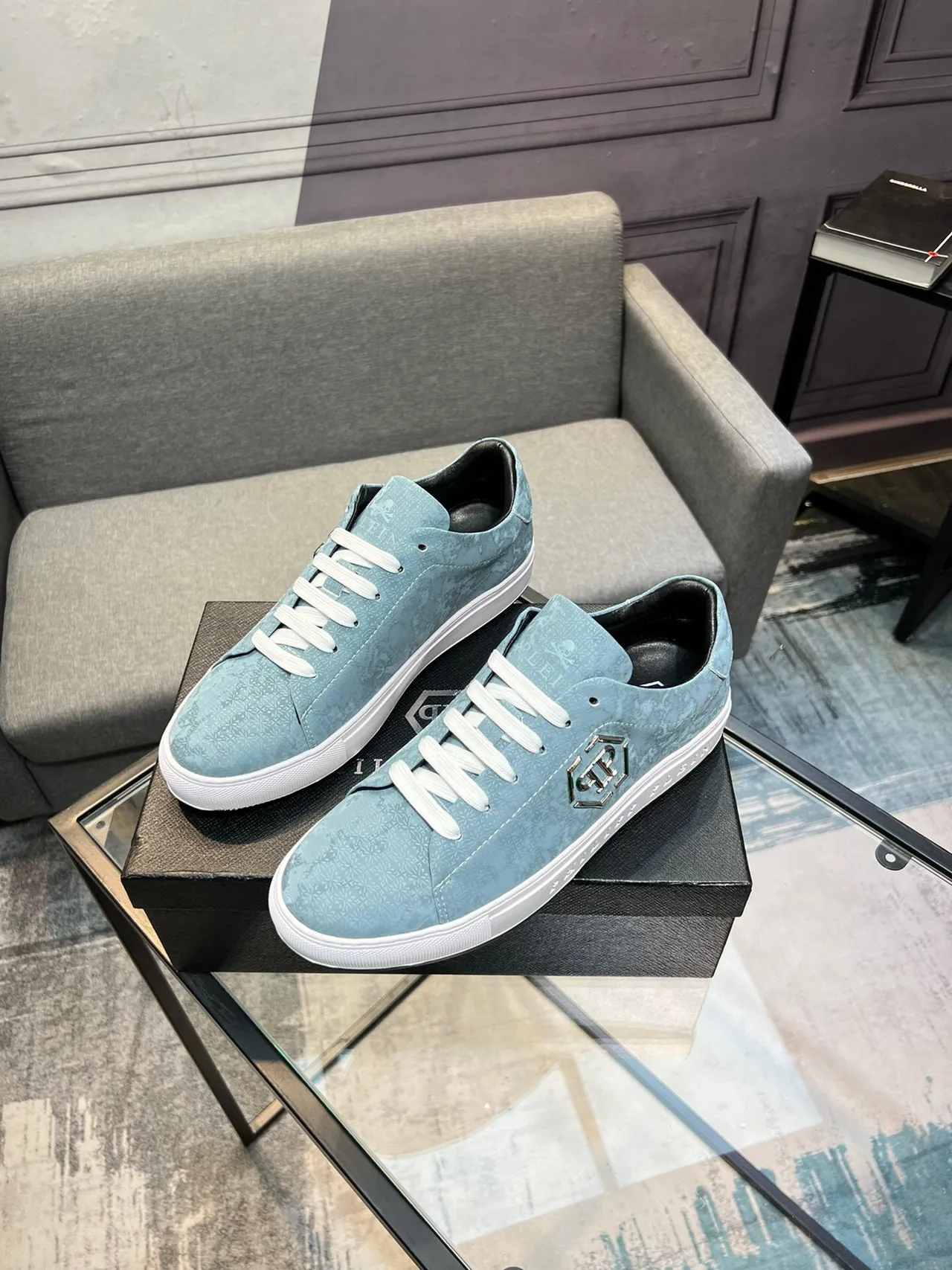 Philipp Plein Blue White Low-Top Textured Floral-Patterned Upper Lifestyle Sneakers