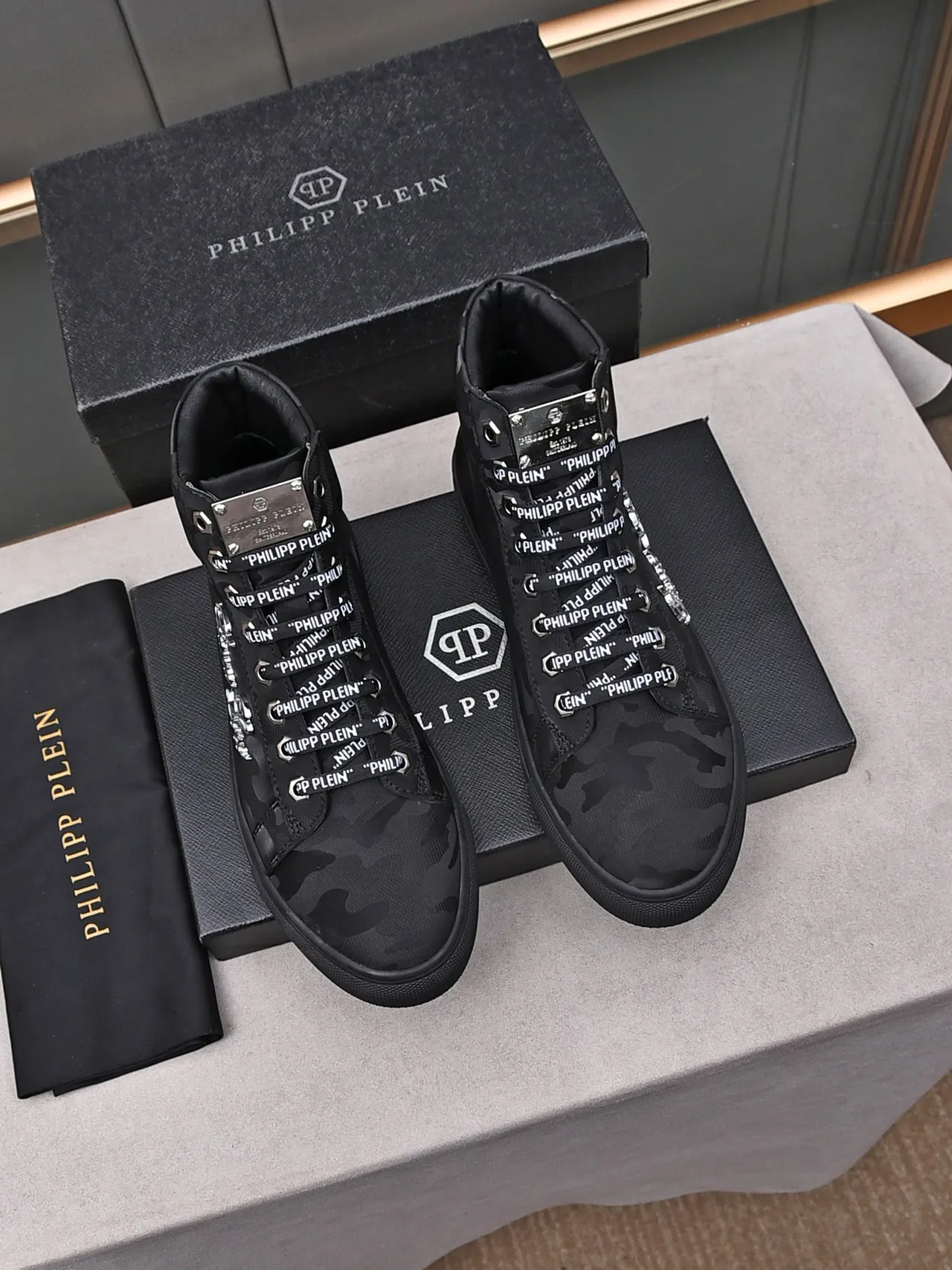 Philipp Plein High-Top Lifestyle Sneaker Black Silver Camouflage Print Lifestyle Sneakers
