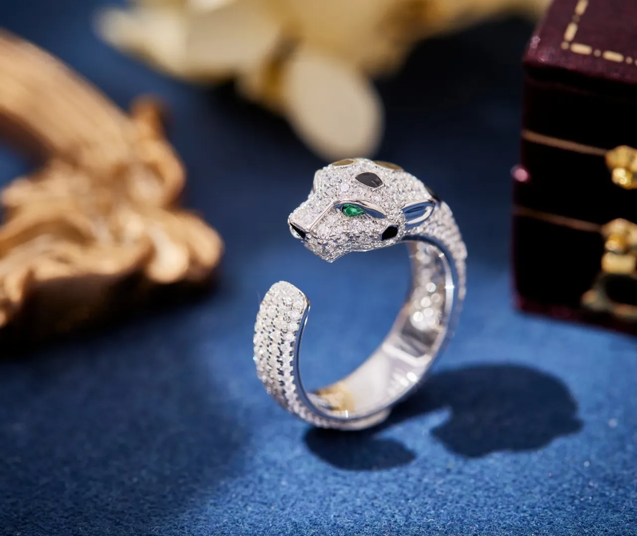 Cartier Panthère Panther Head Pavé Diamond Ring