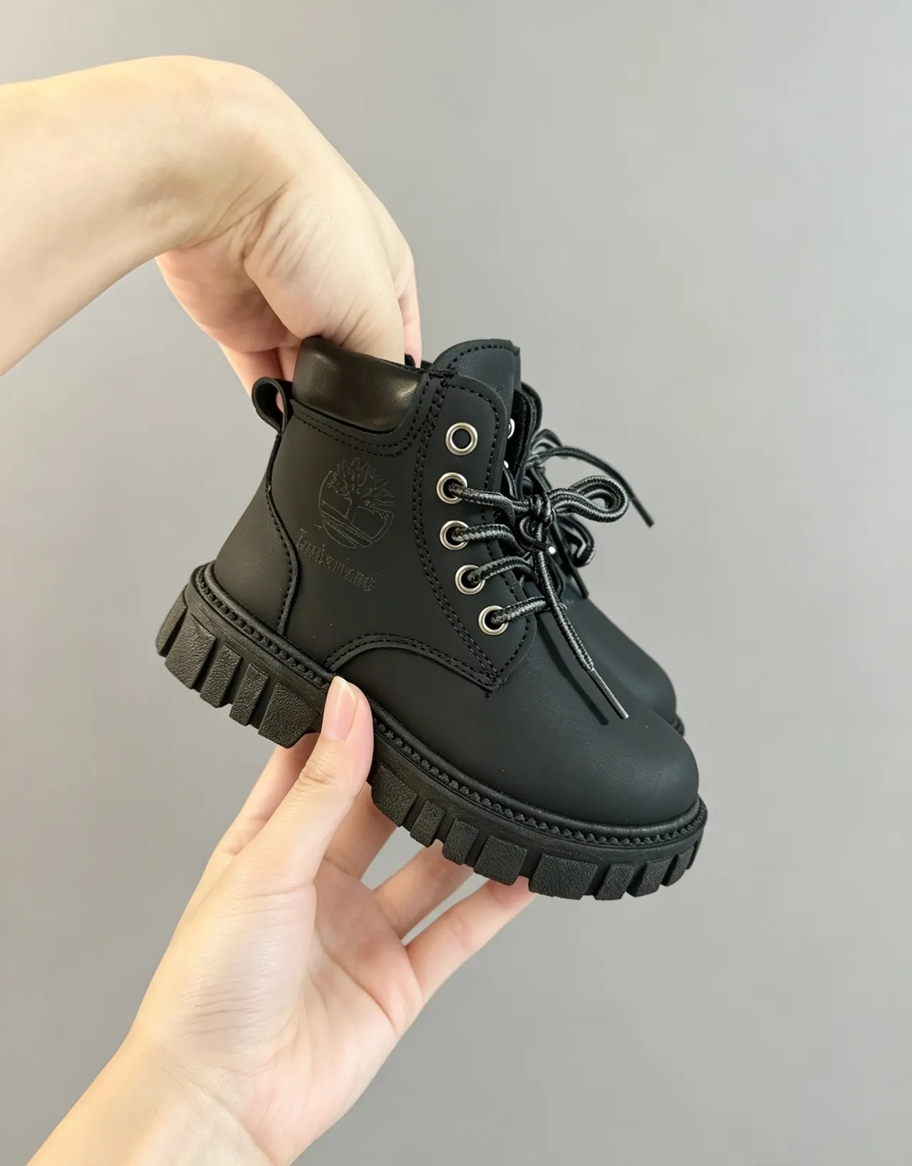 Timberland Field Boot Black Padded Collar Rugged Lug Sole Work Boots