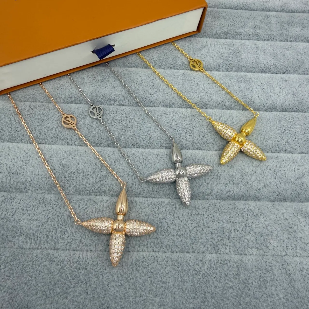 Louis Vuitton Blossom Gold Silver Pavé-Set Crystal Petals Four-Petal Floral Pendant Necklace