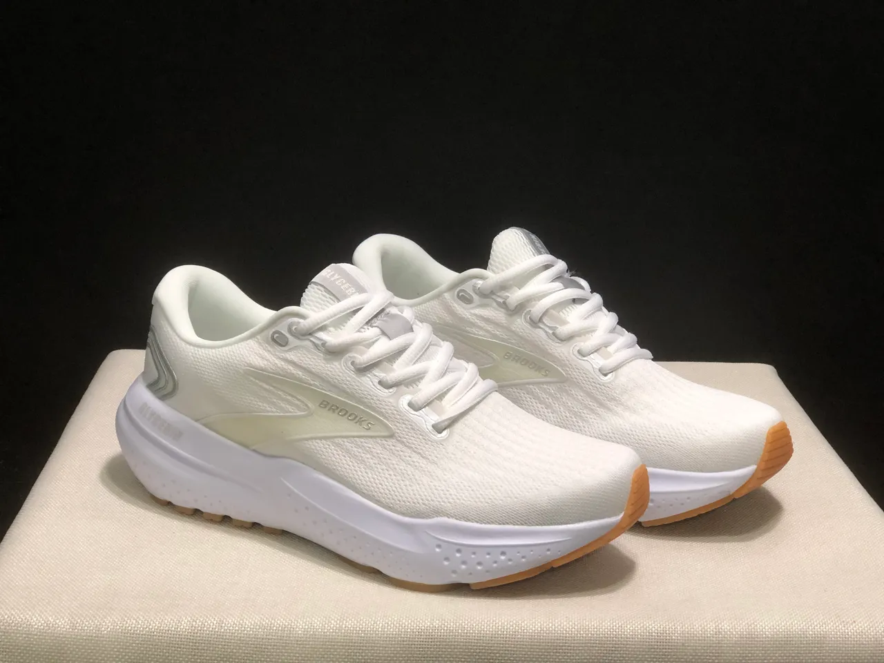 Brooks Glycerin White and Gum Running Shoes