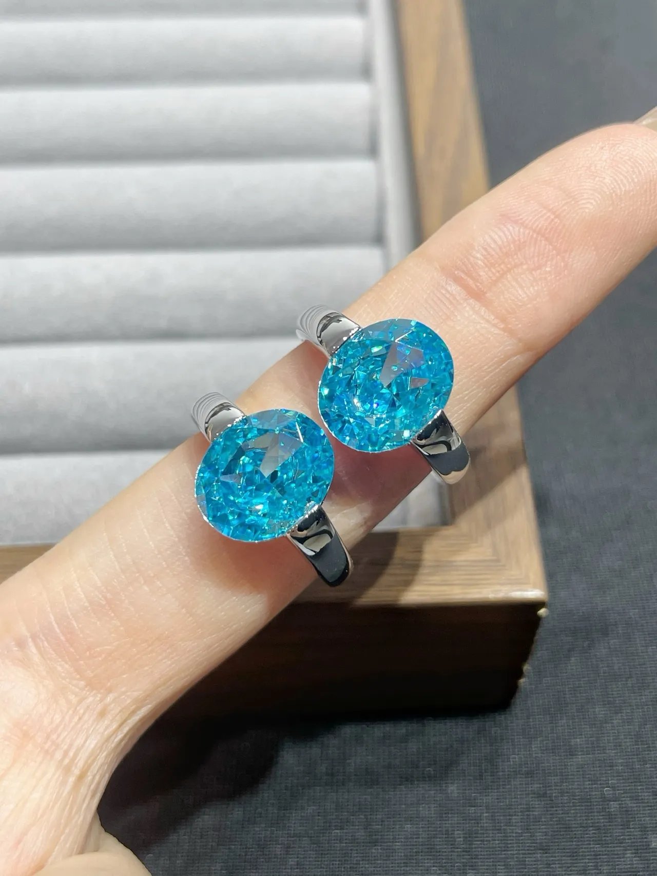 Oval Faceted Blue Gemstone Split Shank Ring