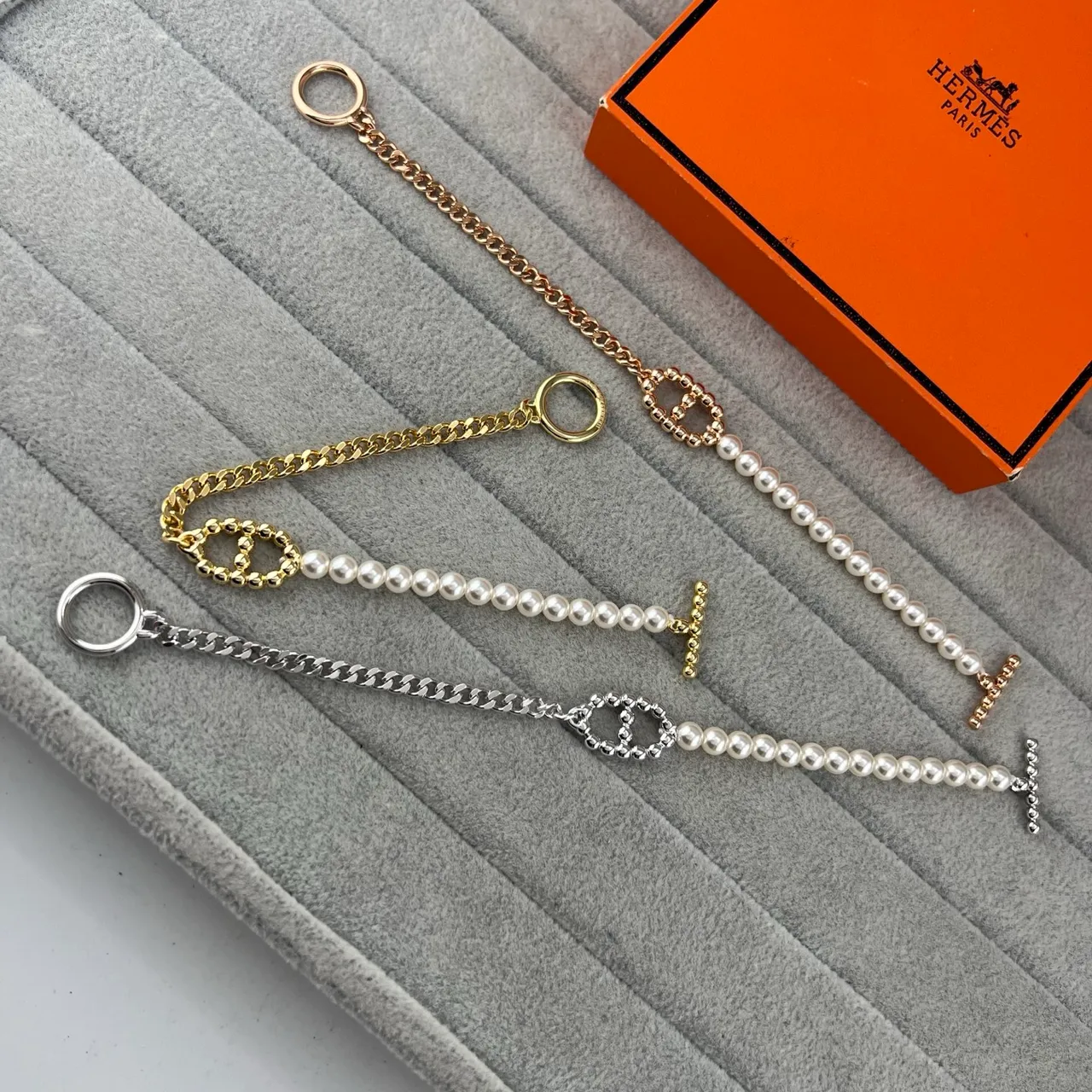 Hermès White Gold Pearl Strand Cable Chain Extension Bracelet