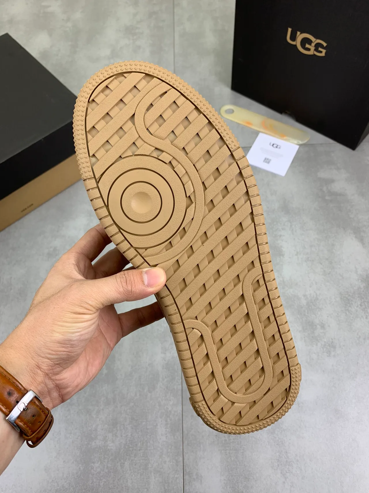 UGG Beige Brown Pebbled Leather Shearling-Lined Snow Boots