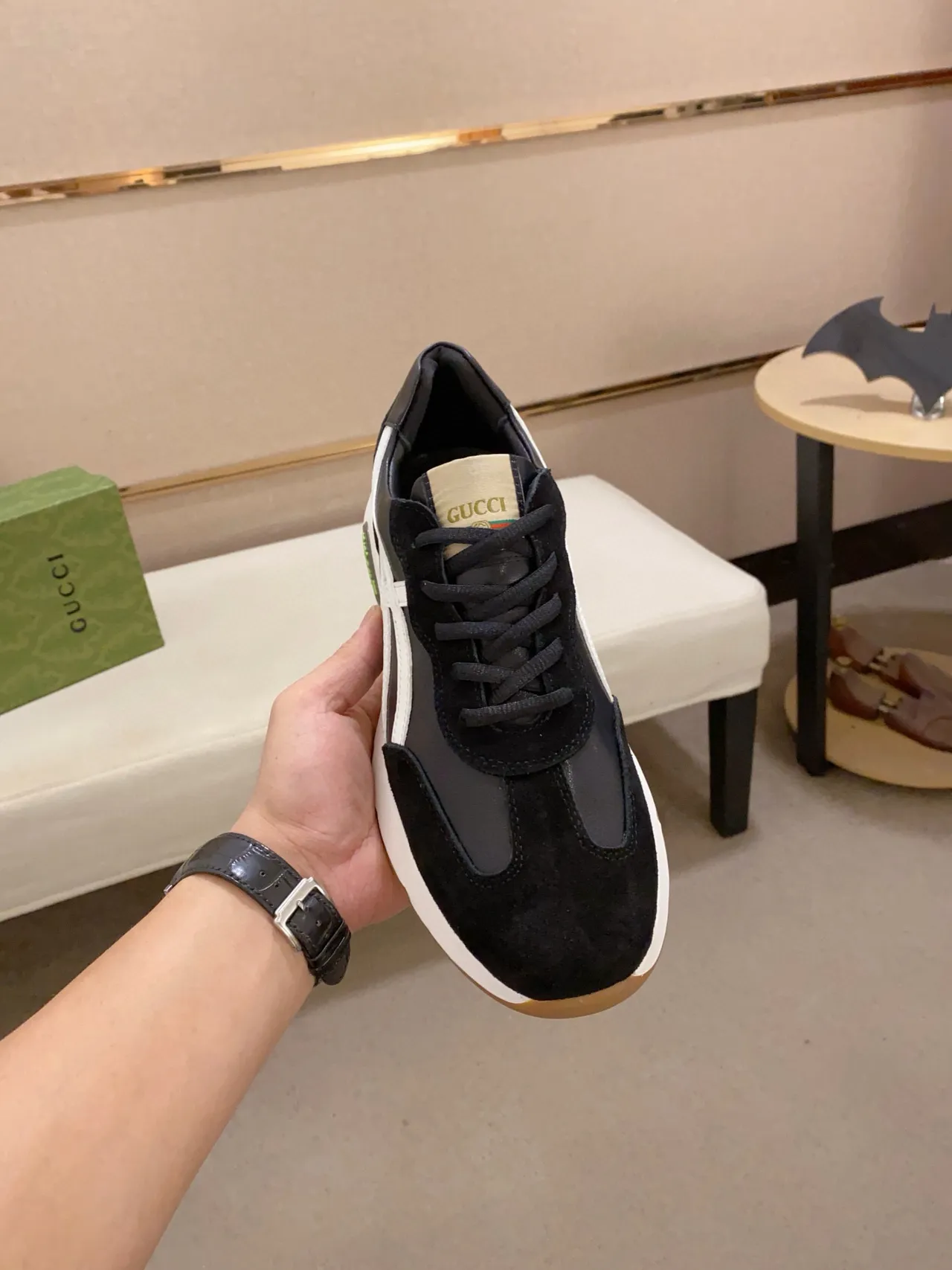 Onitsuka Tiger Black White Retro Runner Suede And Leather Upper Lifestyle Sneakers