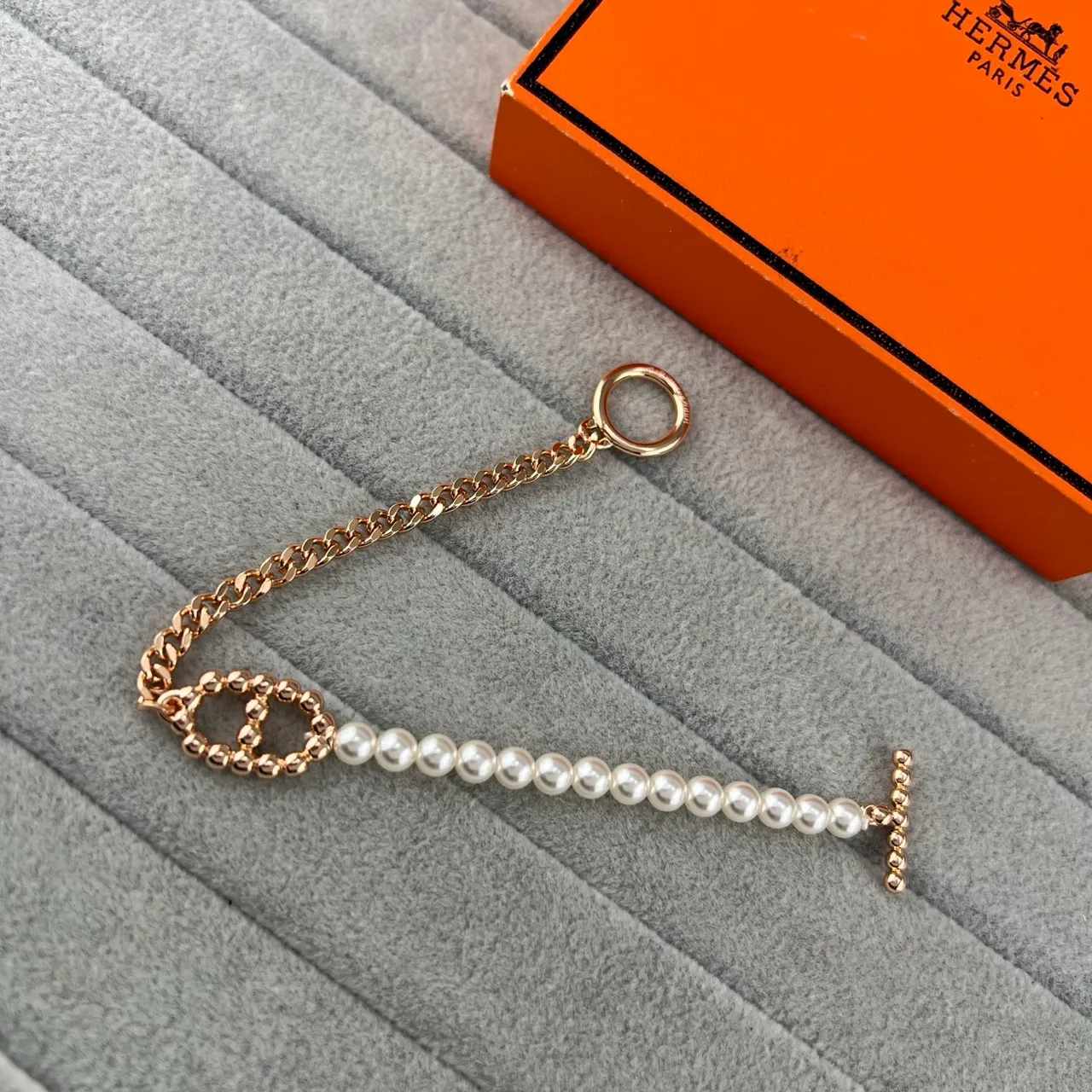 Hermès White Gold Pearl Strand Cable Chain Extension Bracelet