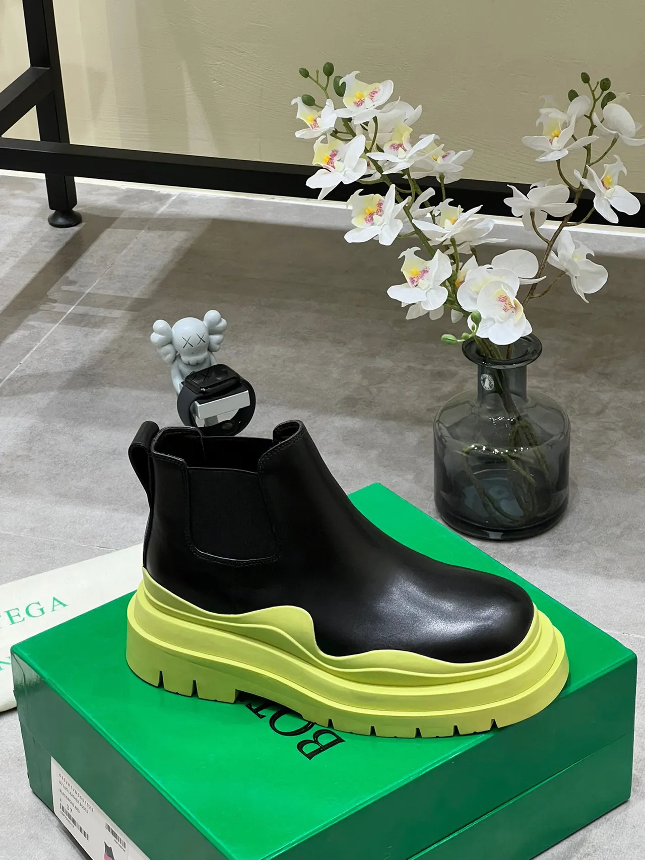 Bottega Veneta Le Cagole Black and Lime Yellow Chelsea Boots