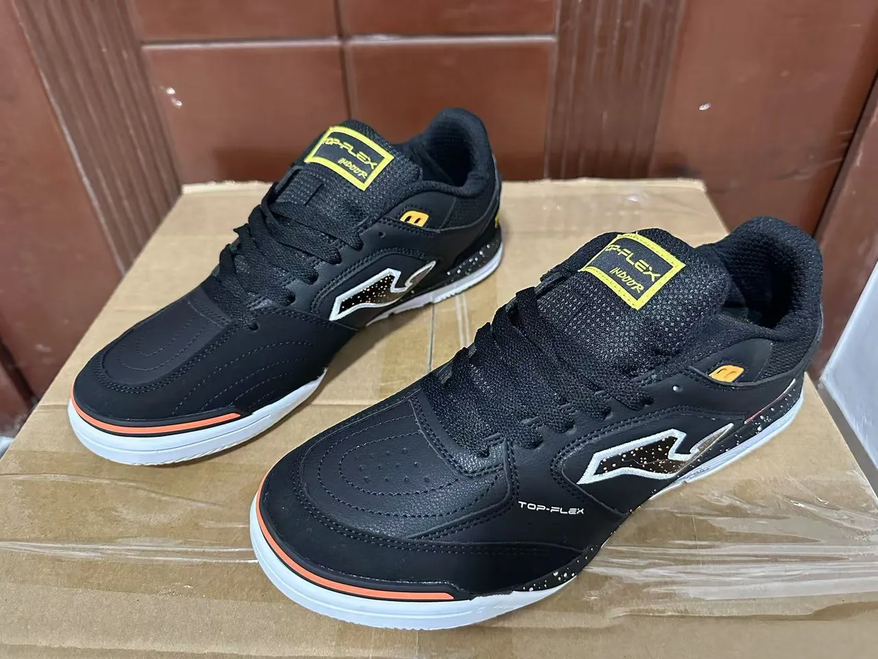 Joma Top-Flex White Neon Yellow Teal Lifestyle Sneakers