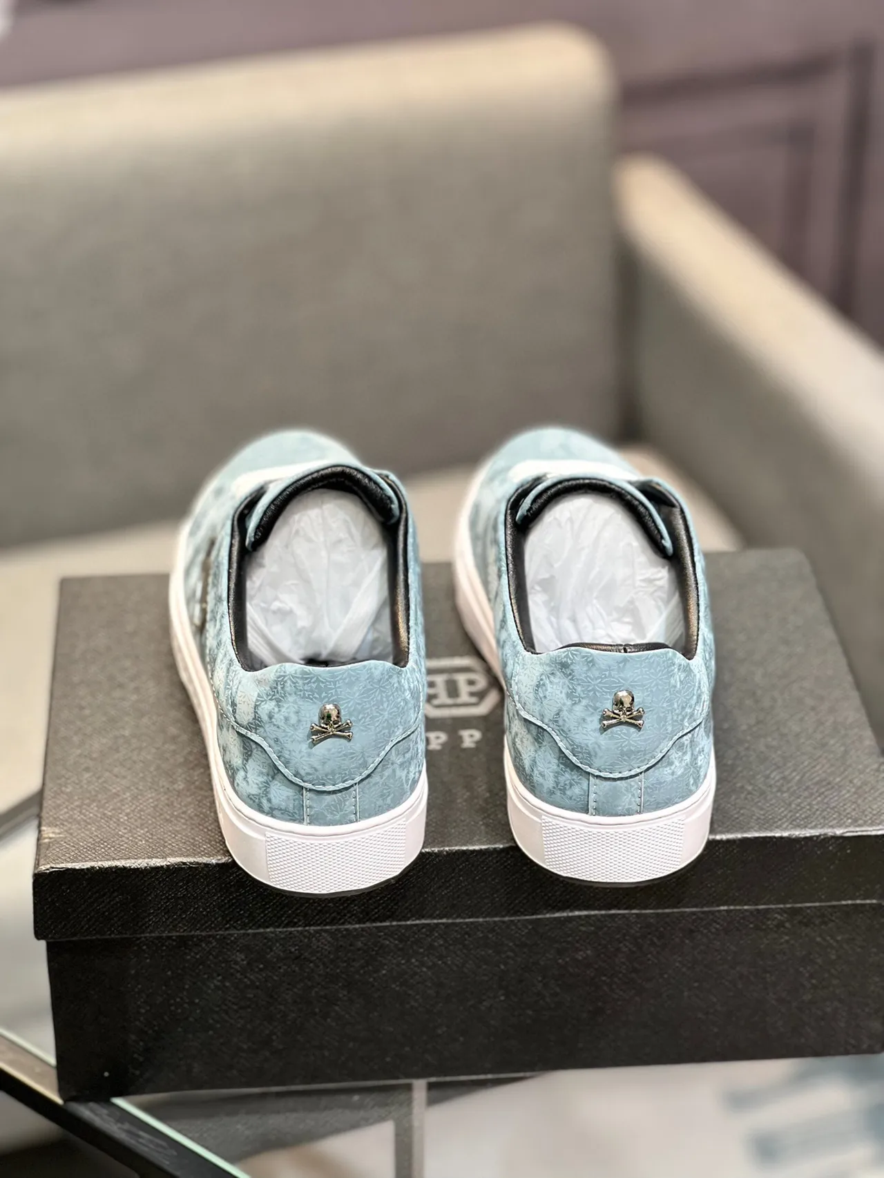 Philipp Plein Blue White Low-Top Textured Floral-Patterned Upper Lifestyle Sneakers