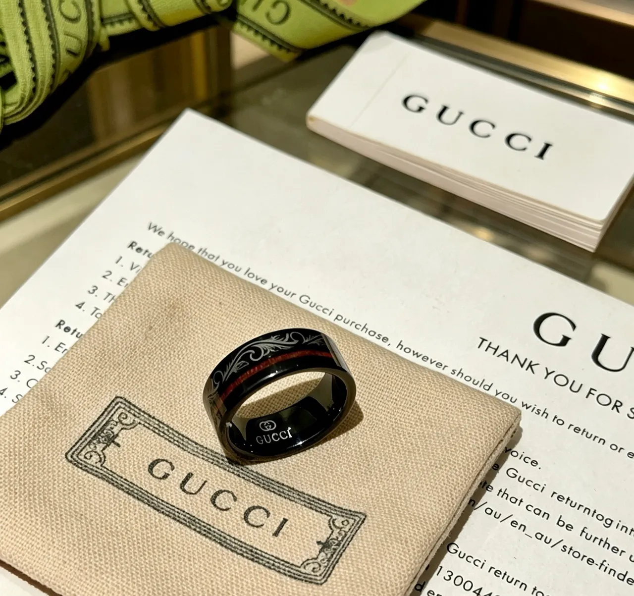 Gucci Black Brown Polished Band Floral Engraving Ring