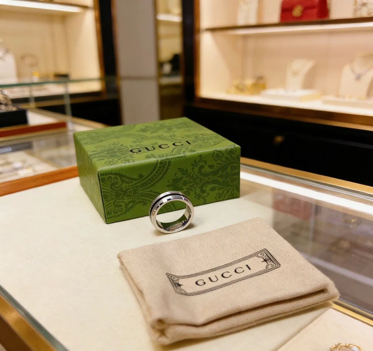 Gucci Silver Black Wide Band Polished Metal Ring