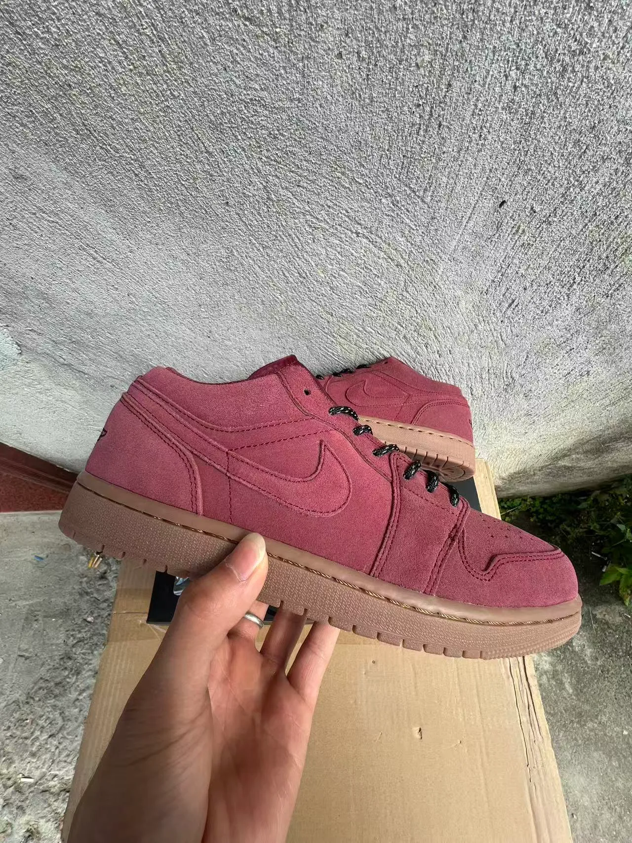 Nike Pink Beige Suede Upper Gum Rubber Sole Lifestyle Sneakers