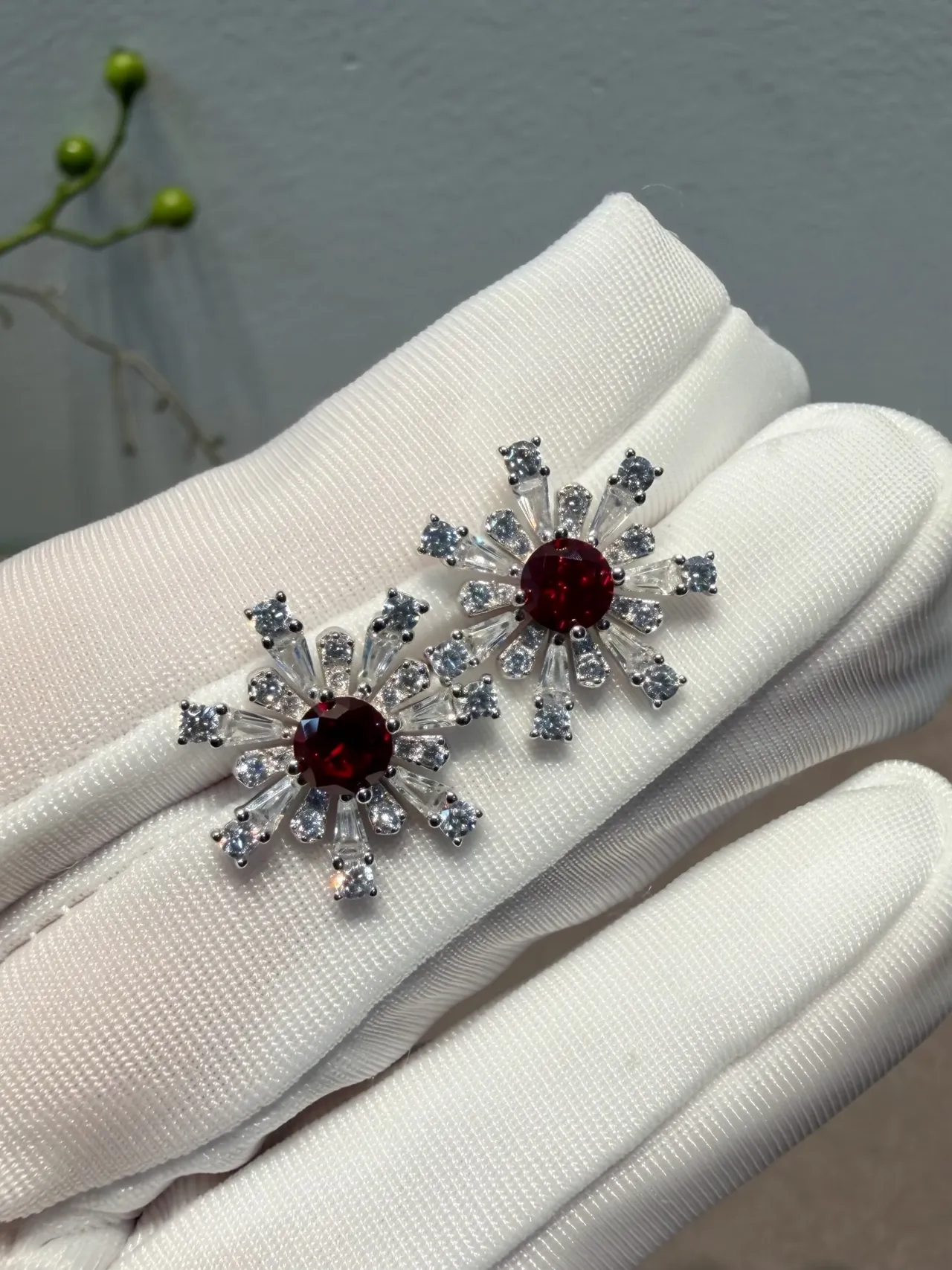 Snowflake-Style Red Gemstone and Diamond Brooch