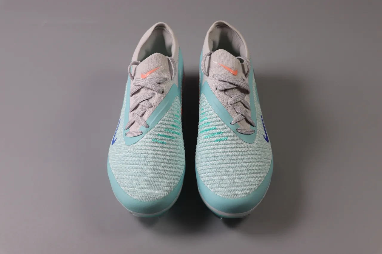 Nike Pink Green Low-Cut Synthetic Overlay Cage Artificial-Grass Soccer Shoes
