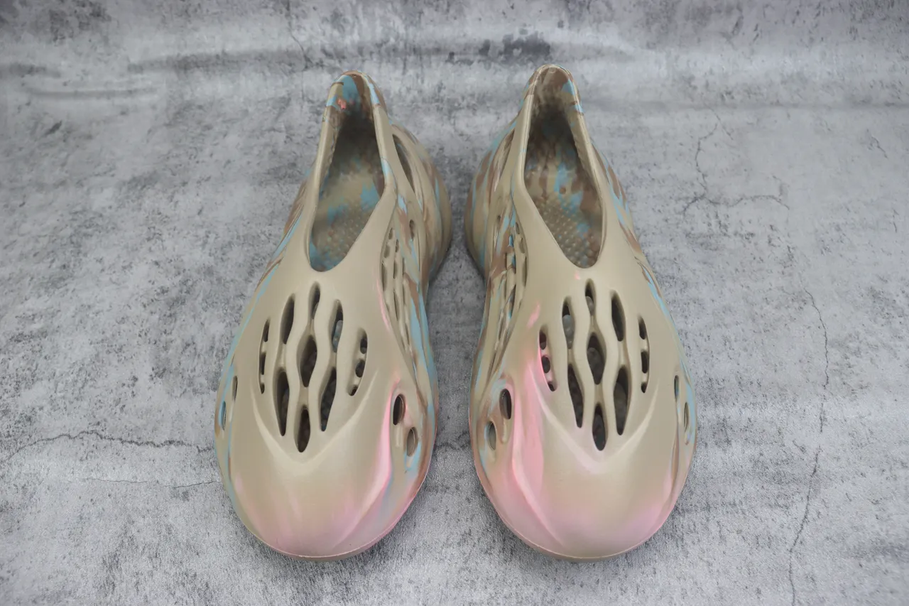 Crocs Classic Clog Beige Marbled Blue Pink Foam Clog