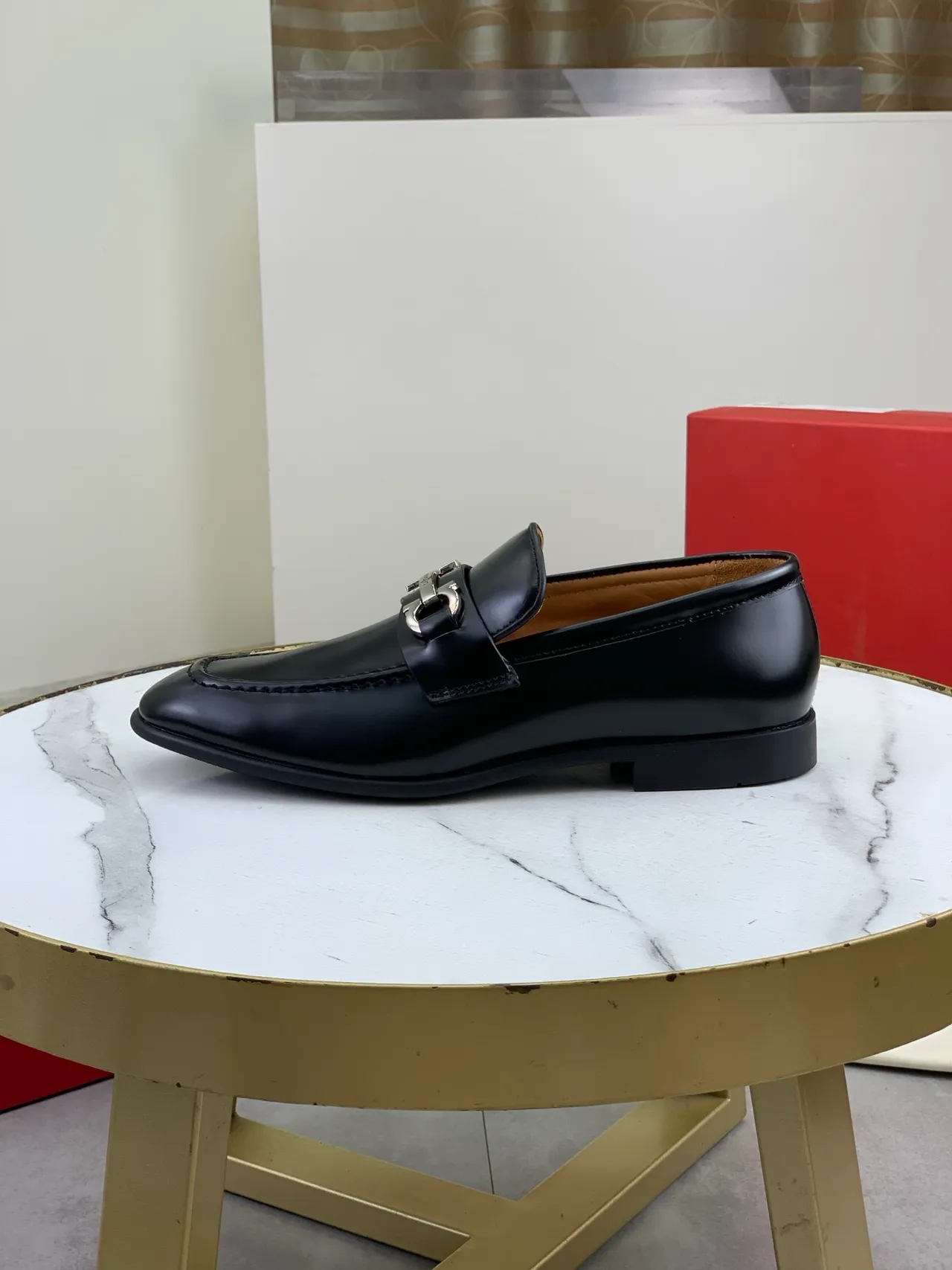 Salvatore Ferragamo Gancini Loafer Black Leather Loafers