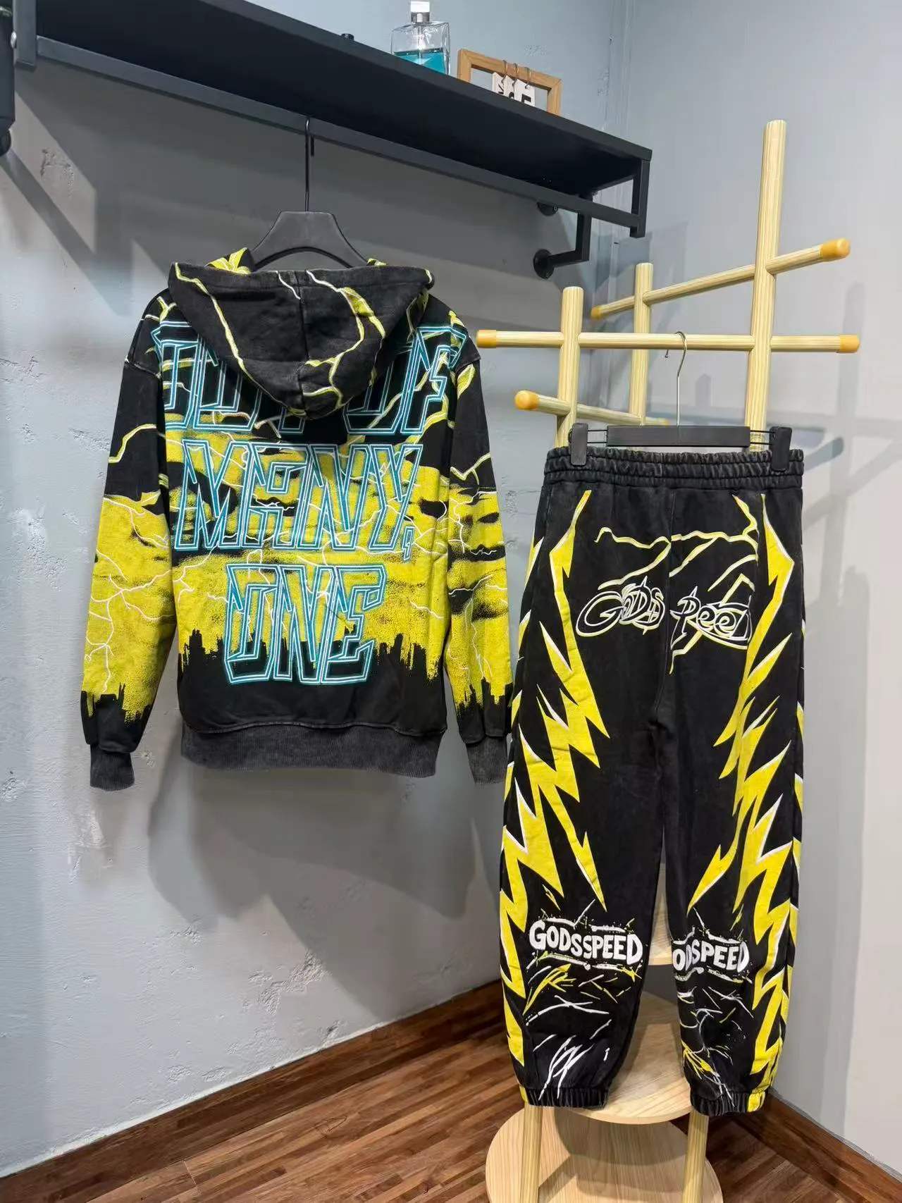 Godspeed Black Yellow Graphic-Print Lightning Motif Tracksuit