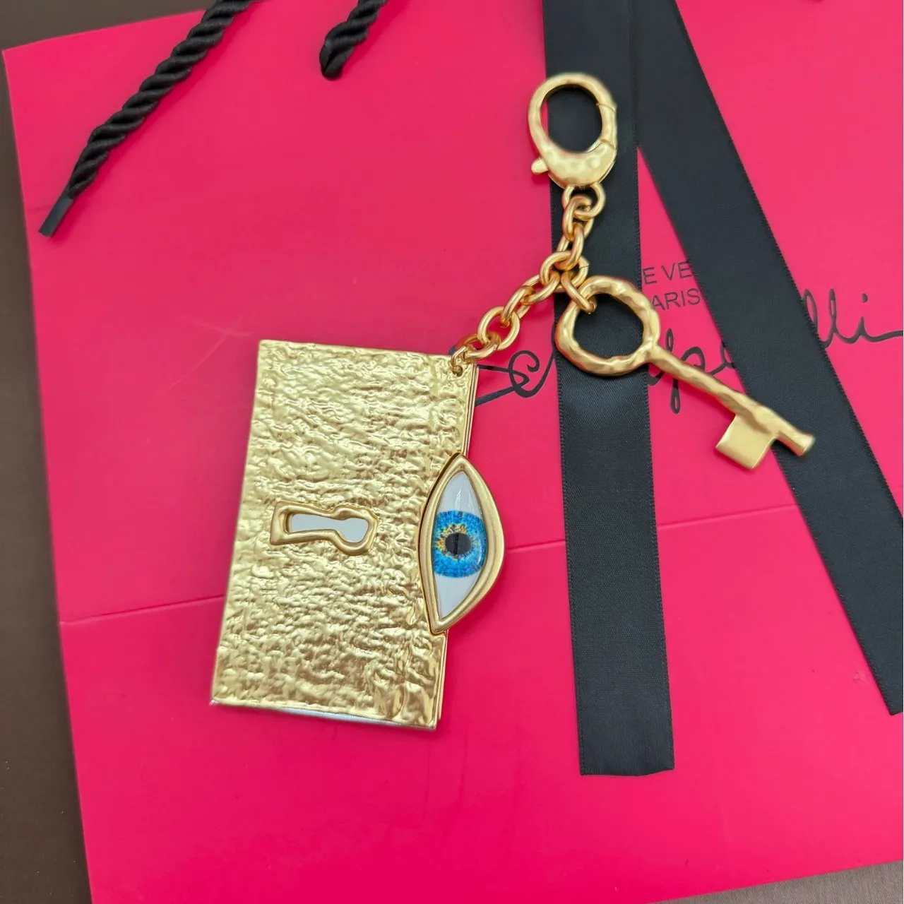Gold-Tone Textured Plaque Mirror Eye Charm Keychain Bracelet