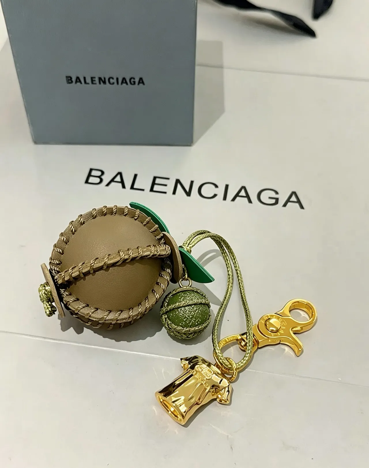 Balenciaga Beige Green Spherical Leather Rope-Woven Band Handbag