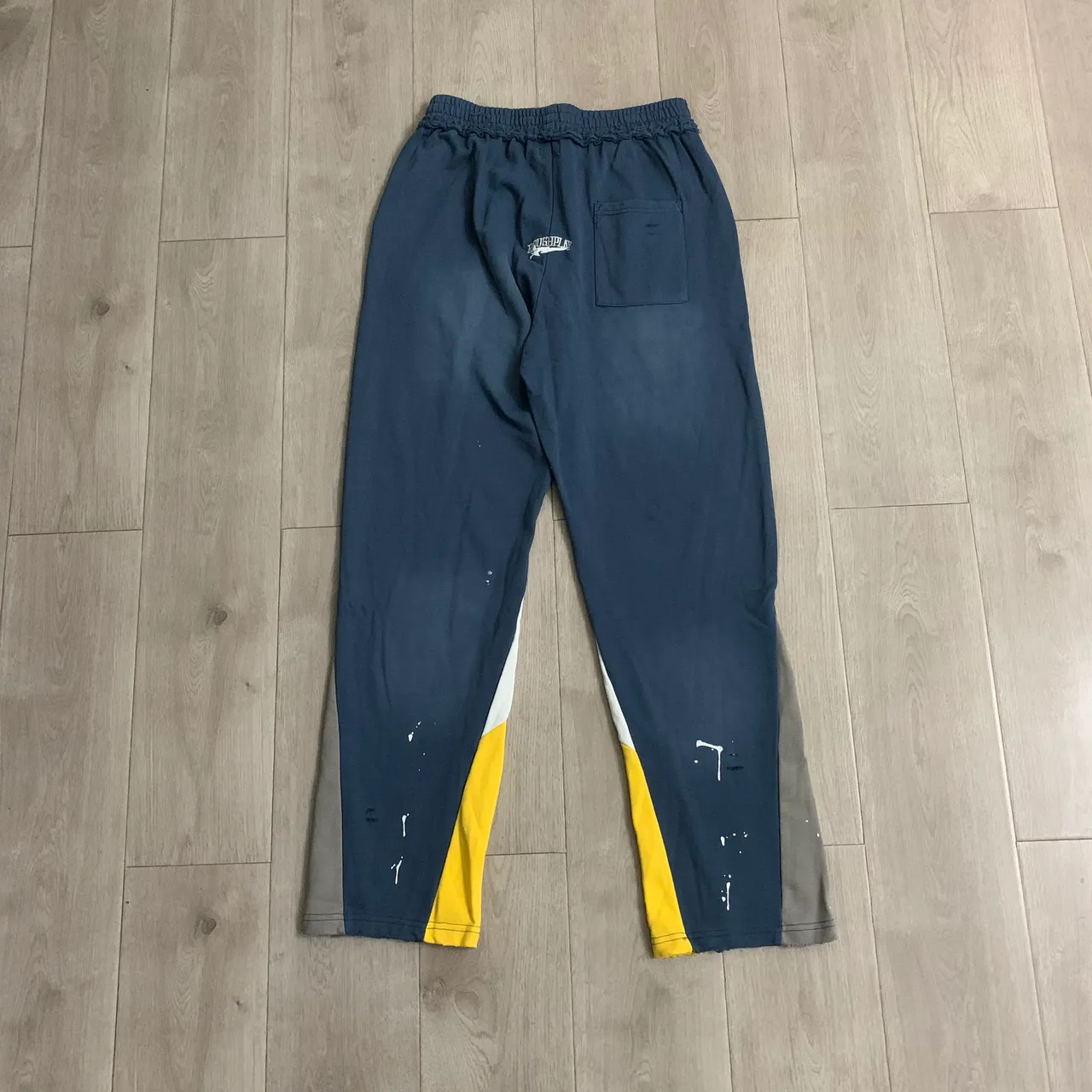Roughplay Distressed Color-Blocked Sweatpants