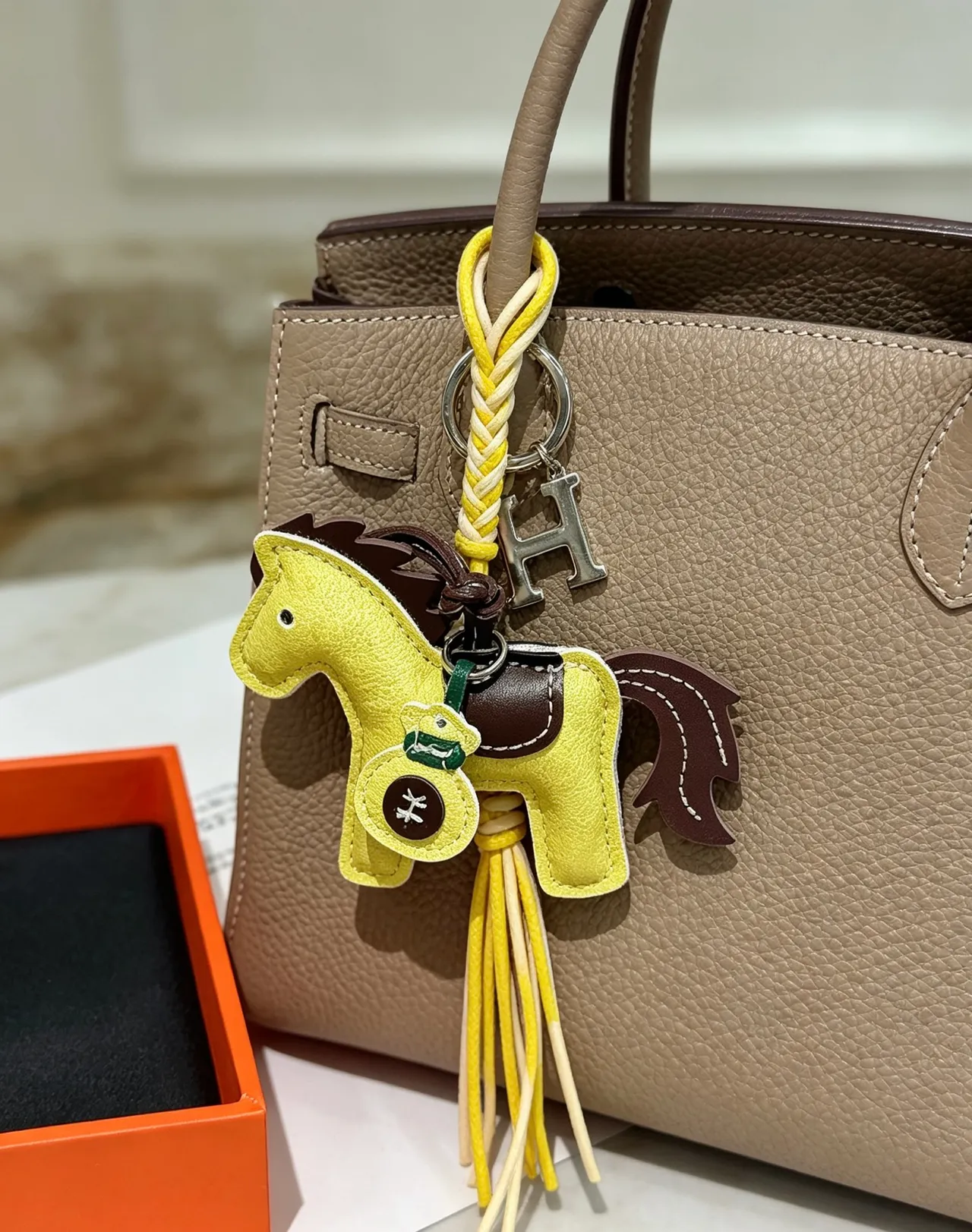 Hermès Beige Yellow Structured Leather Top-Handle Handbag
