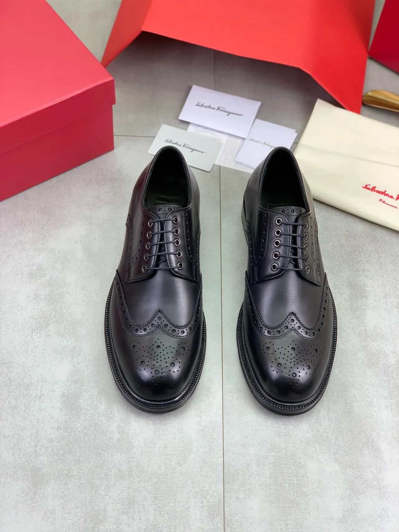 Salvatore Ferragamo Black Full Wingtip Brogue