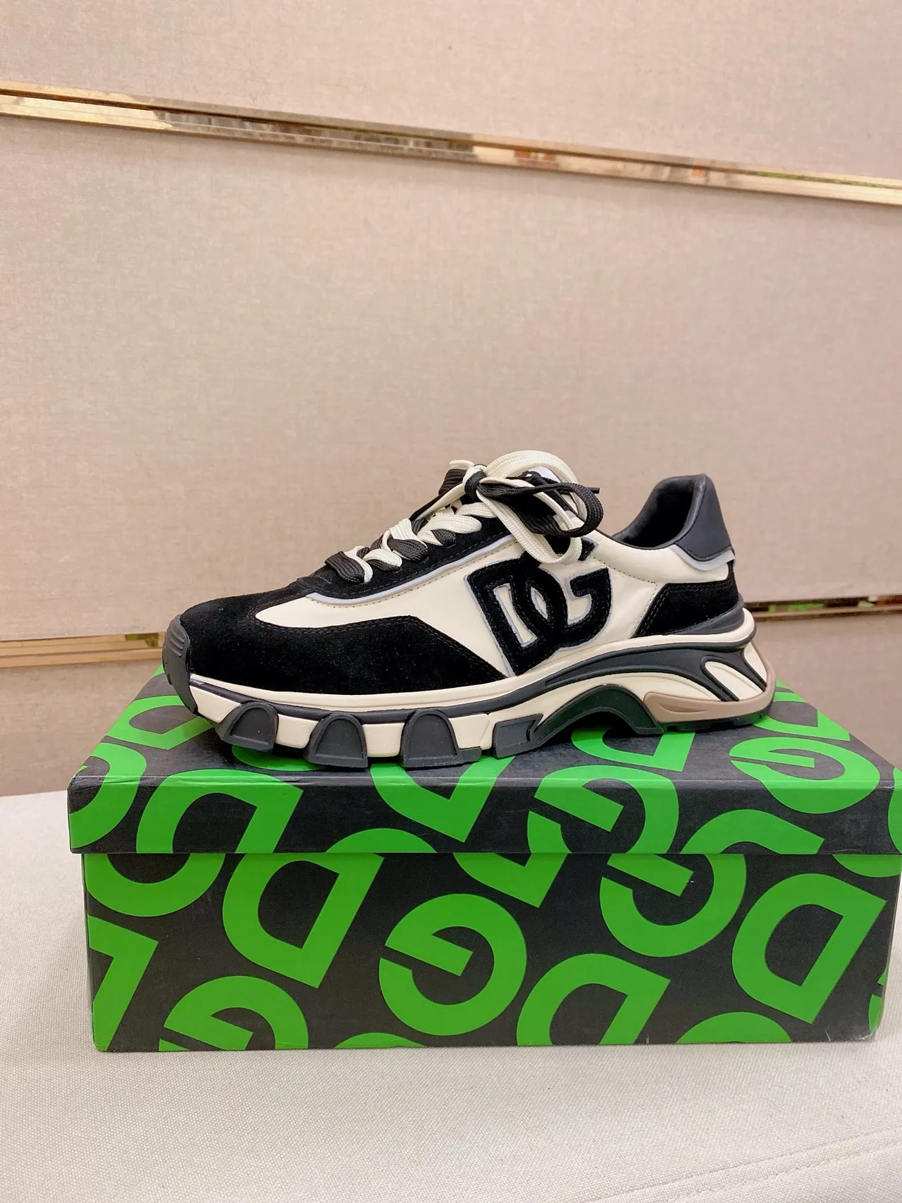 DC Shoes Black Beige Sole Mixed-Material Upper Chunky Sneakers