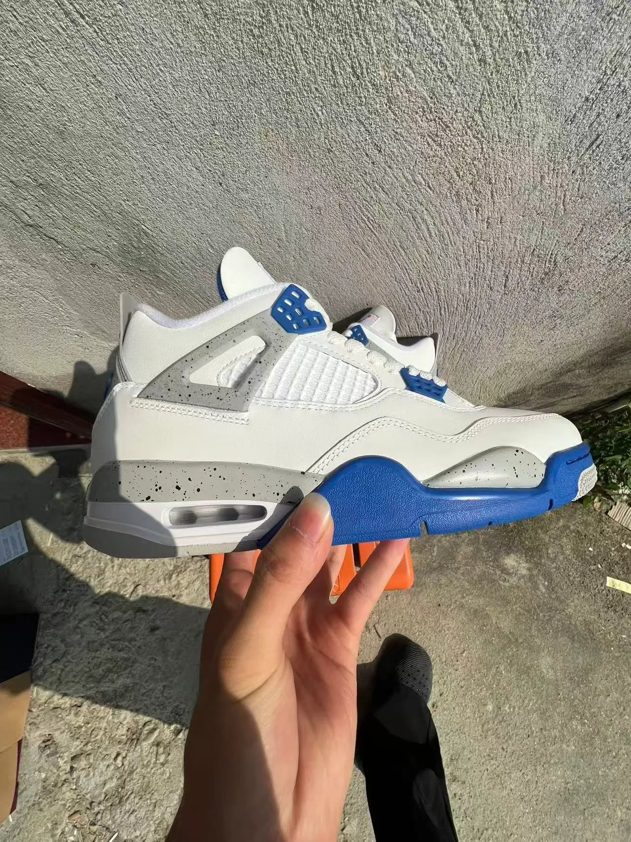 Air Jordan 4 White Royal Blue Speckled Midsole Basketball Shoes