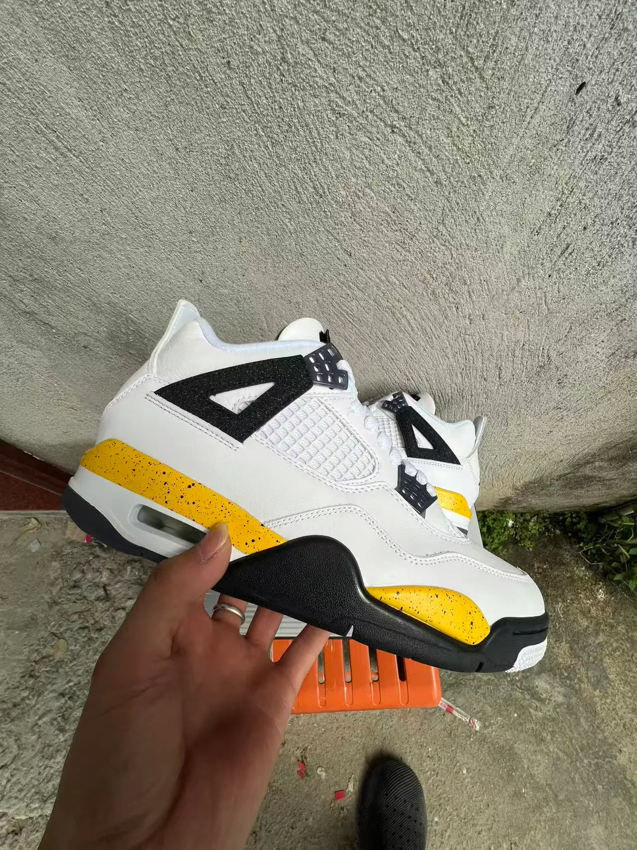 Air Jordan 4 White Black Yellow Speckle Basketball Shoes