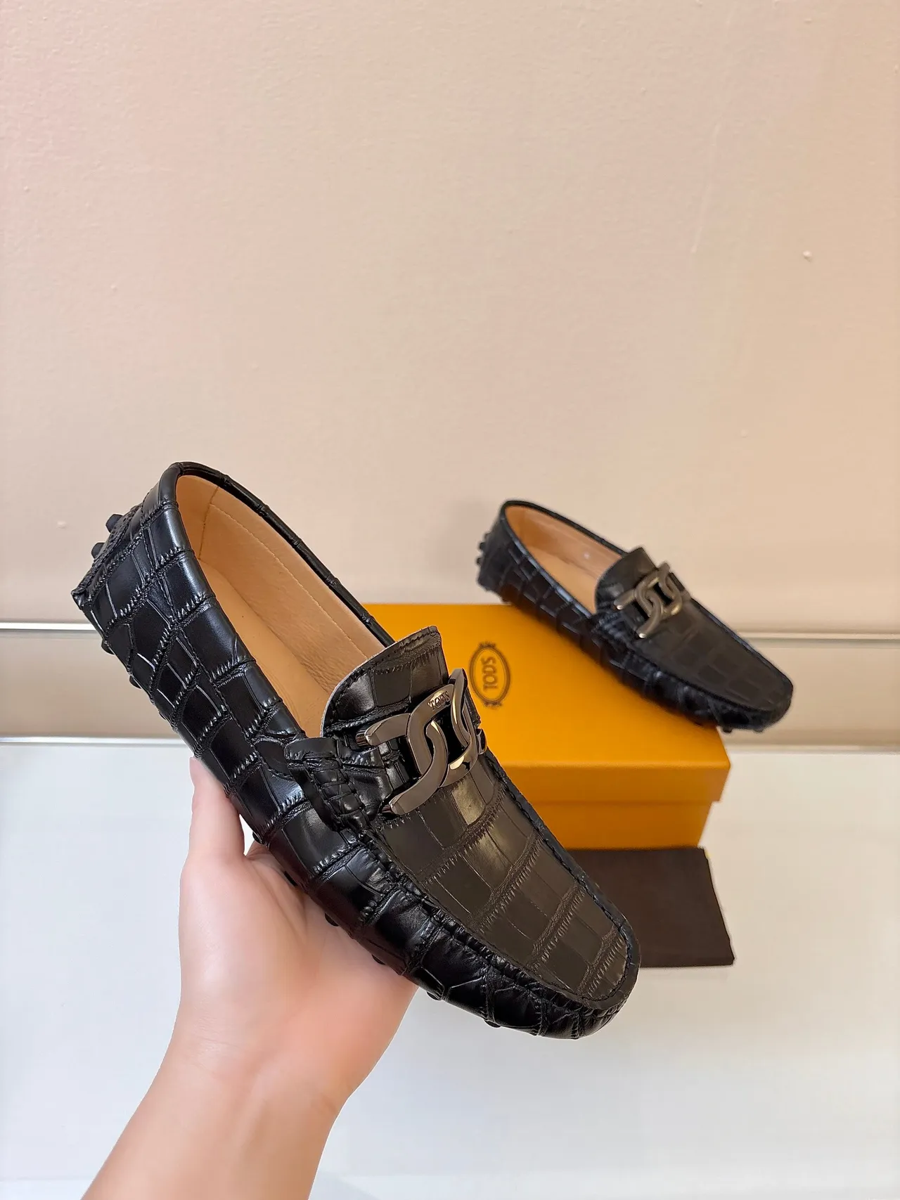 Tod's Gommino Black Brown Crocodile-Embossed Leather Metal Horsebit Buckle Loafer