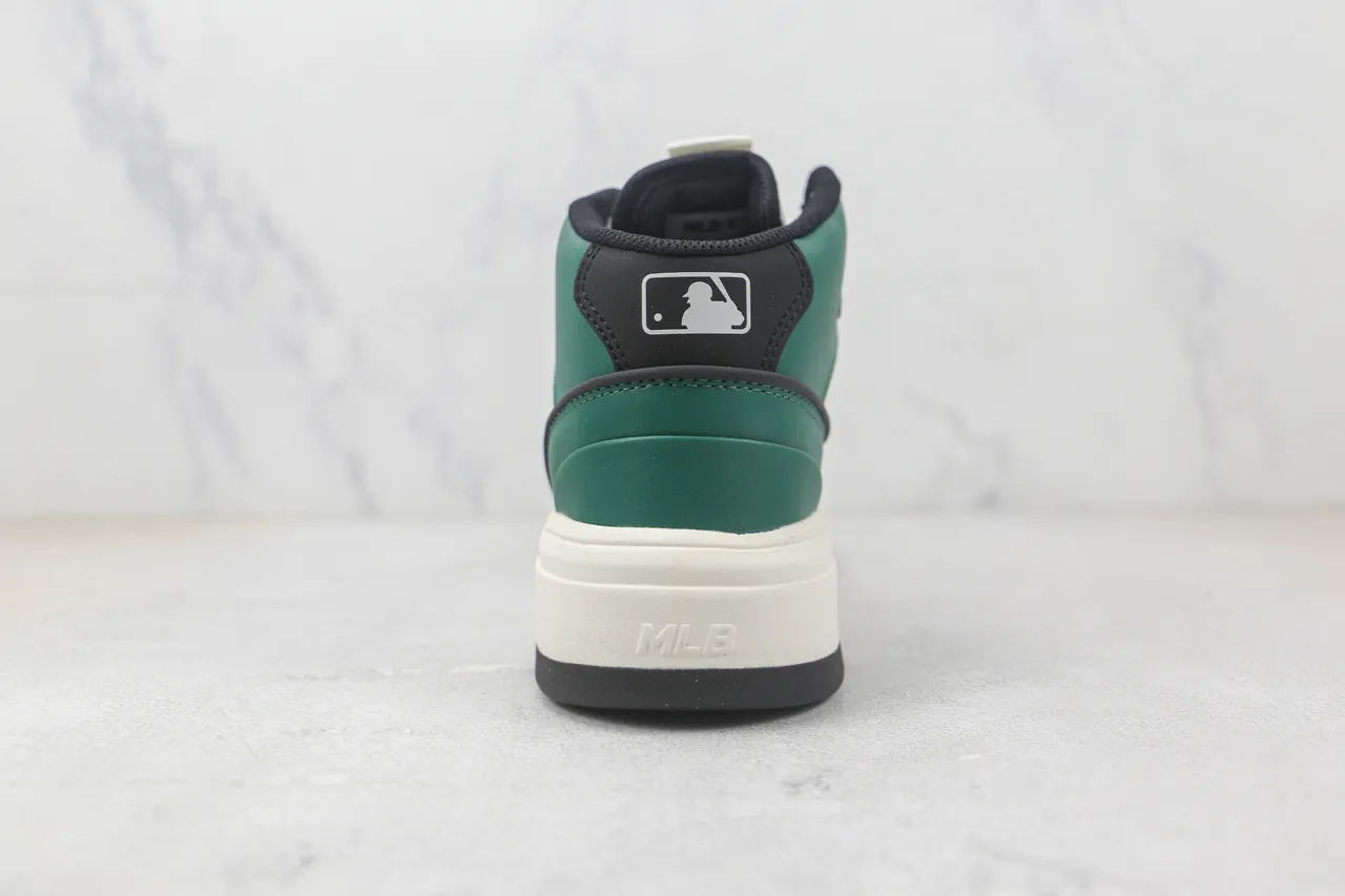 Mitchell & Ness NY Yankees High Top Green White Black Lifestyle Sneakers