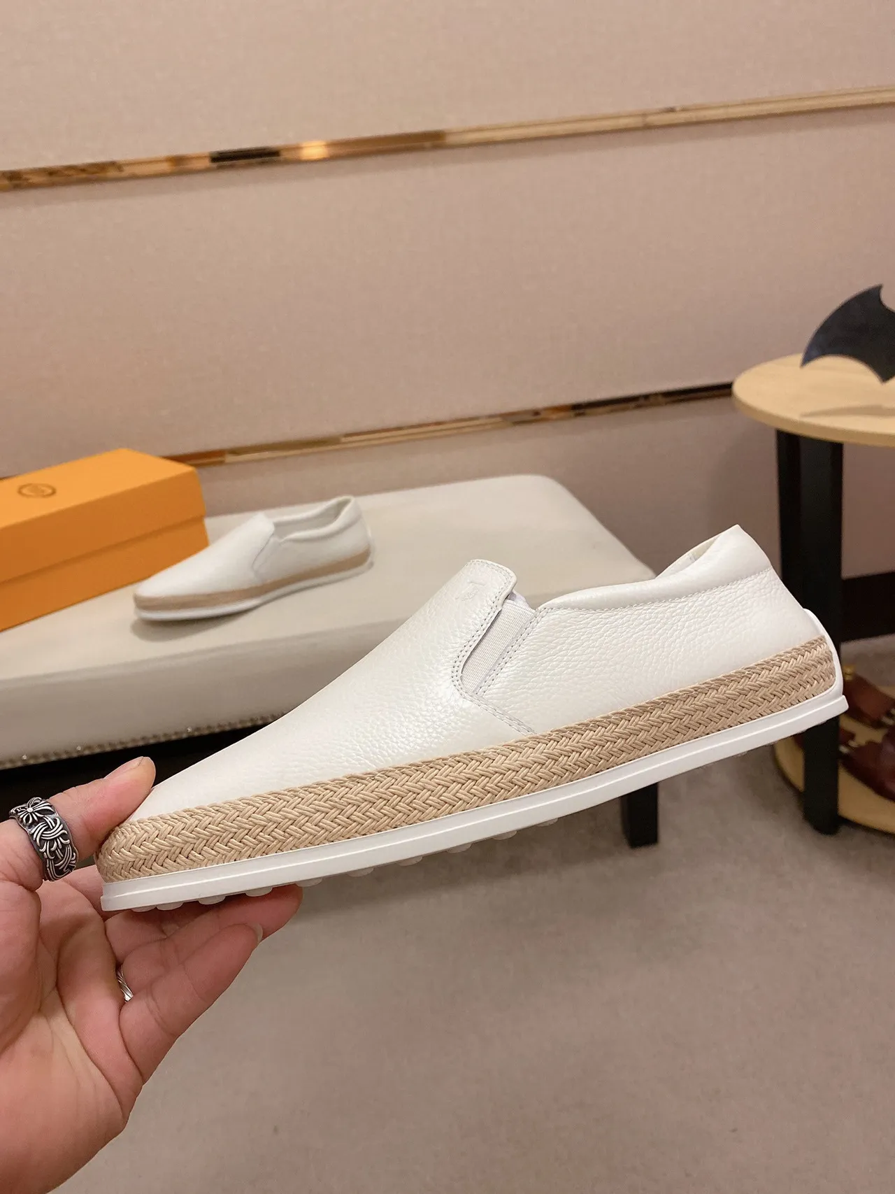 White Beige Pebbled Leather Woven Jute Midsole Band Boat Shoes