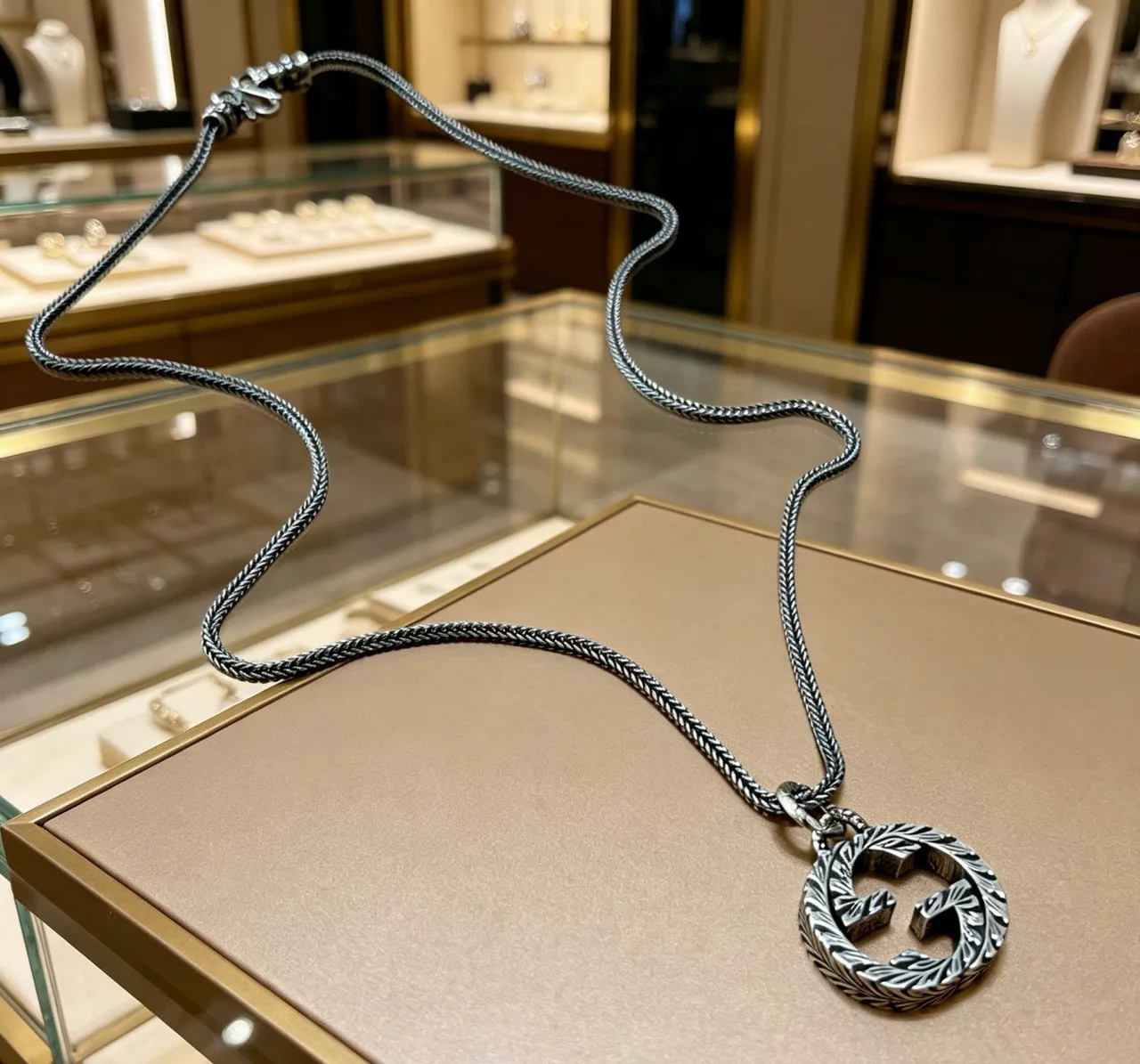 Gucci Silver Braided Rope Chain Interlocking GG Pendant Necklace