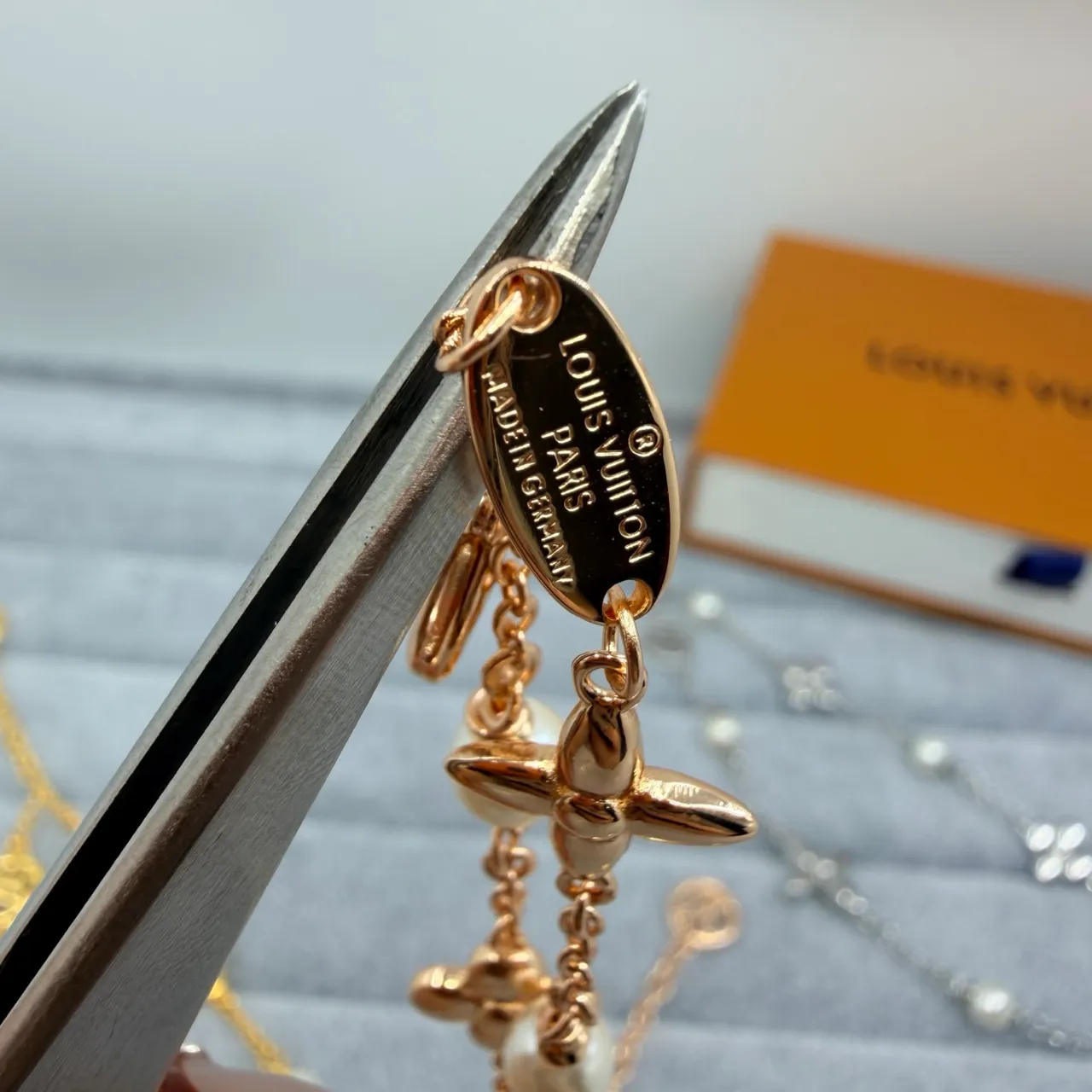 Louis Vuitton Flower Collection Gold-Tone Pearl and Monogram Charm Bracelet